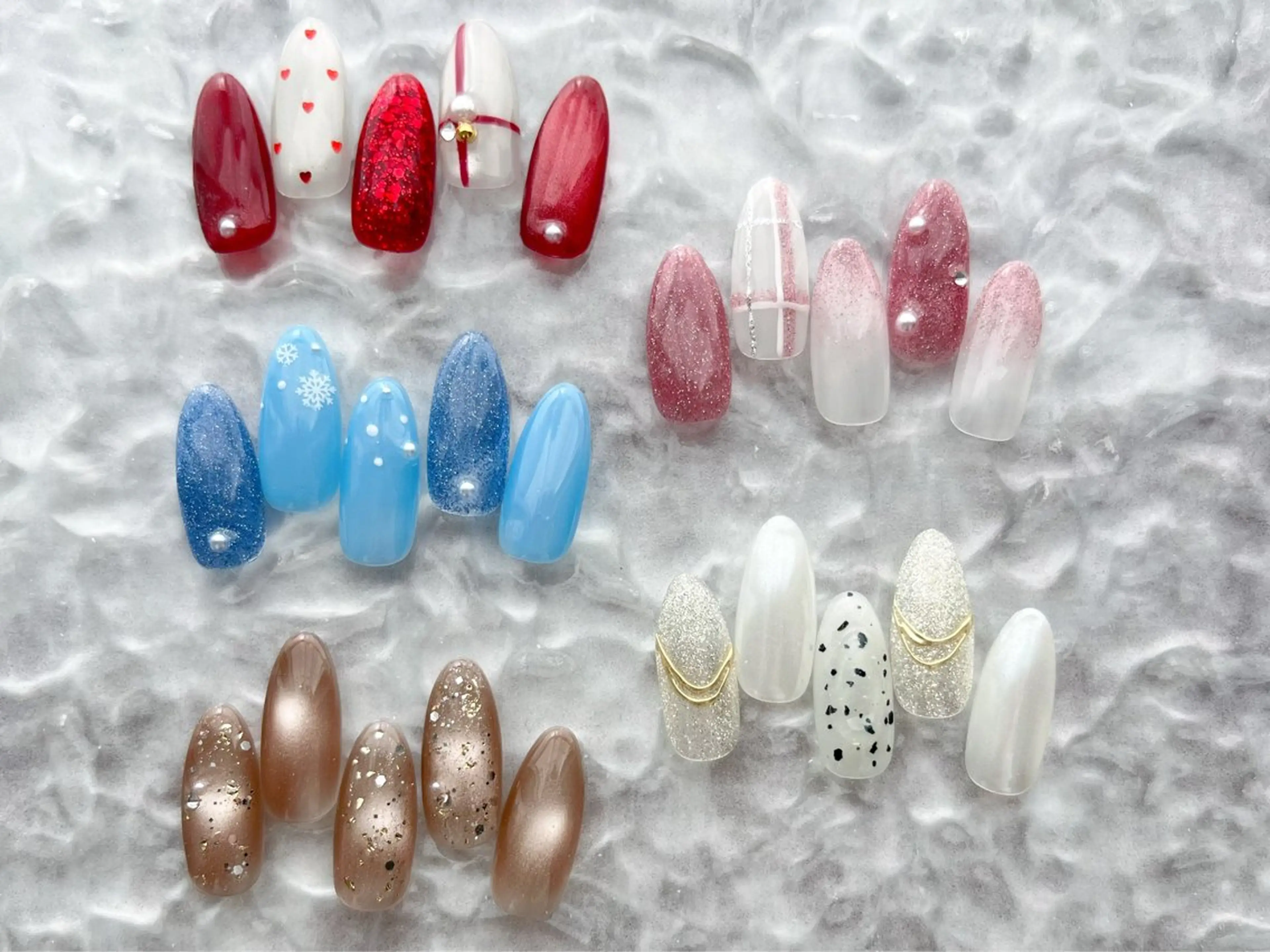 【★オフあり】12月限定❄️定額デザイン✨選べる5デザイン✨カラー変更＋500円🎨爪に優しいフィルイン対応🌿の写真