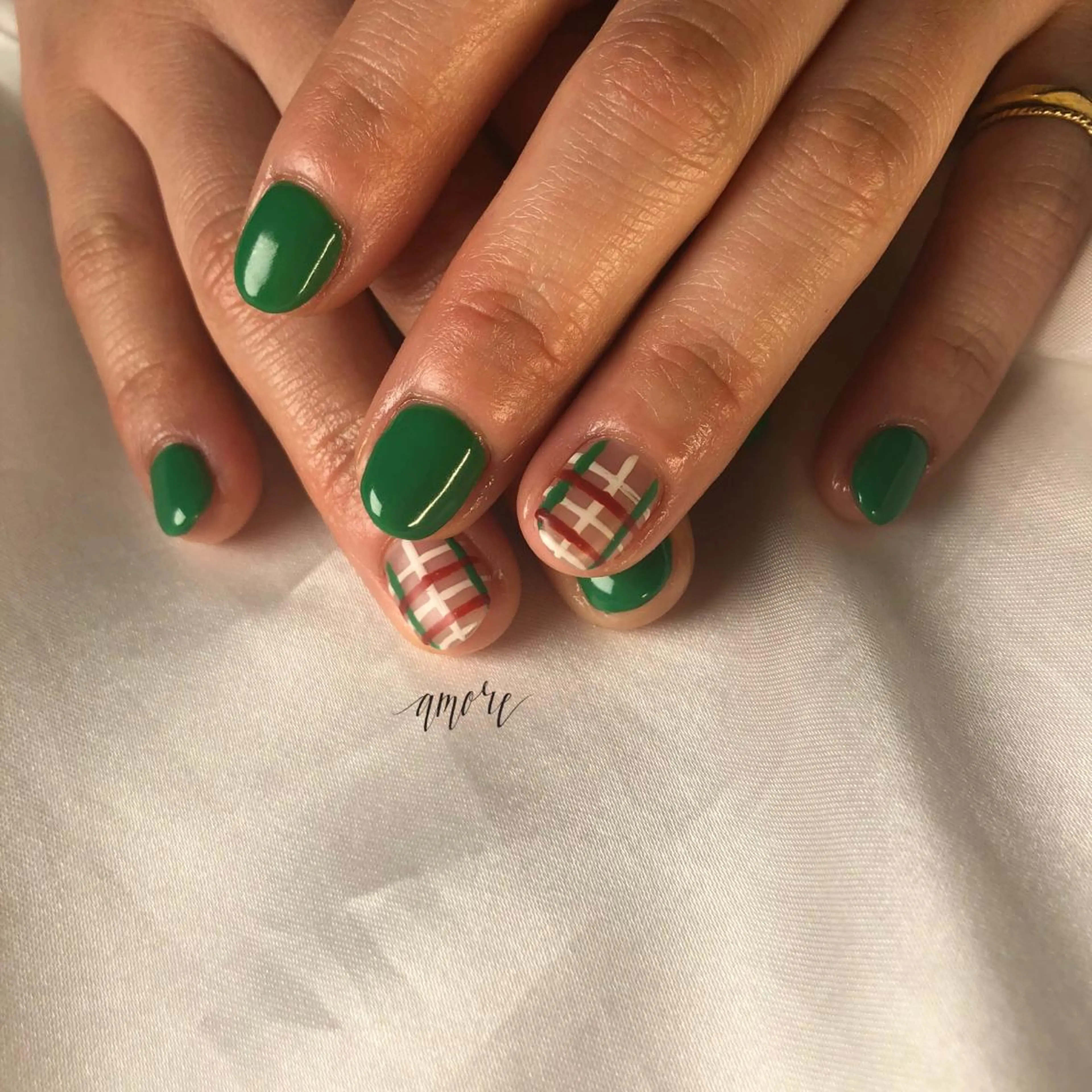 ネイル ジェルネイル 氷ネイル・うるうるネイル キラキラネイル マグネットネイル ミラーネイル You kyehwaのネイルデザイン