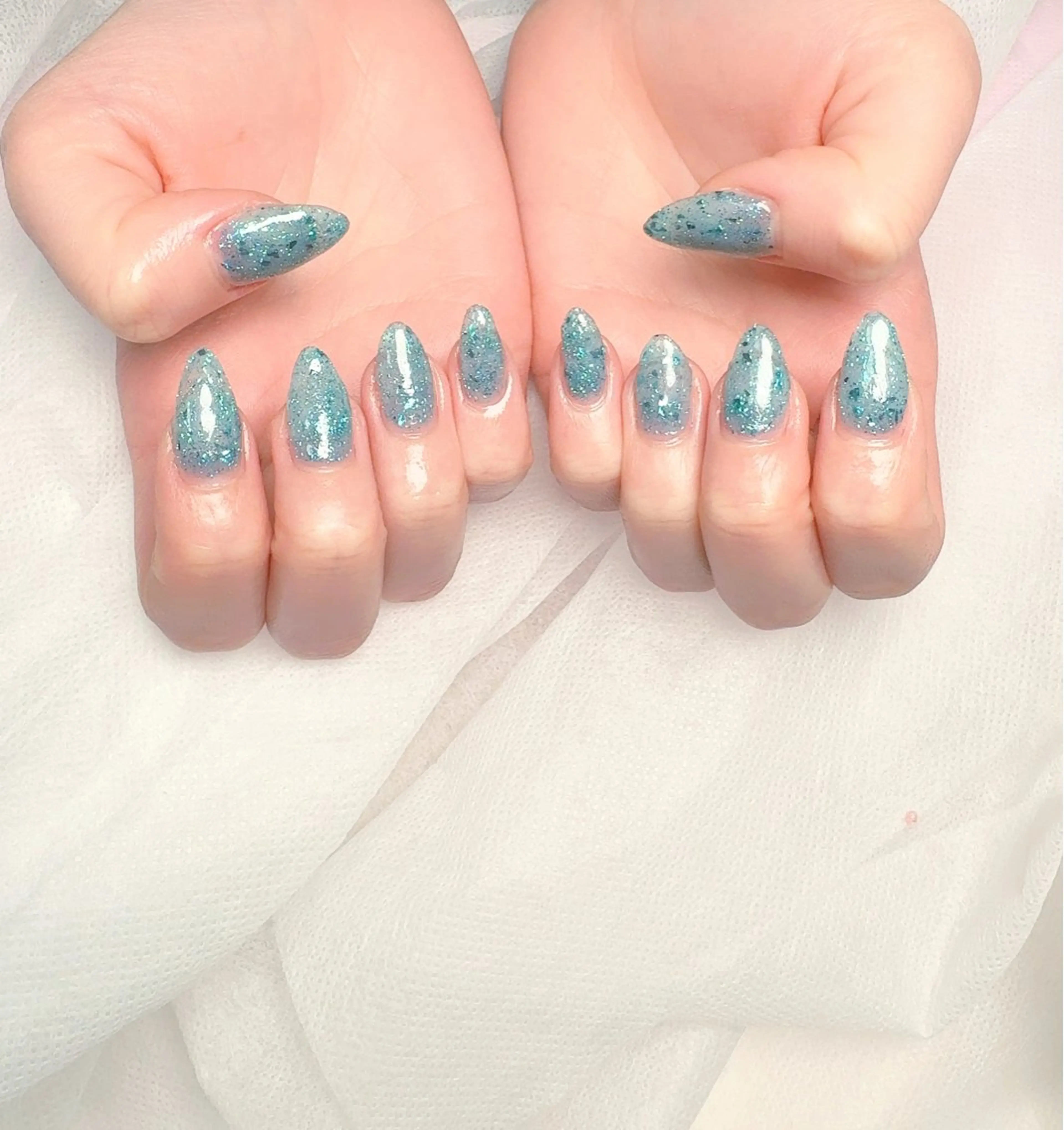 ネイル pink ladyサロン所属・べ にのネイルデザイン