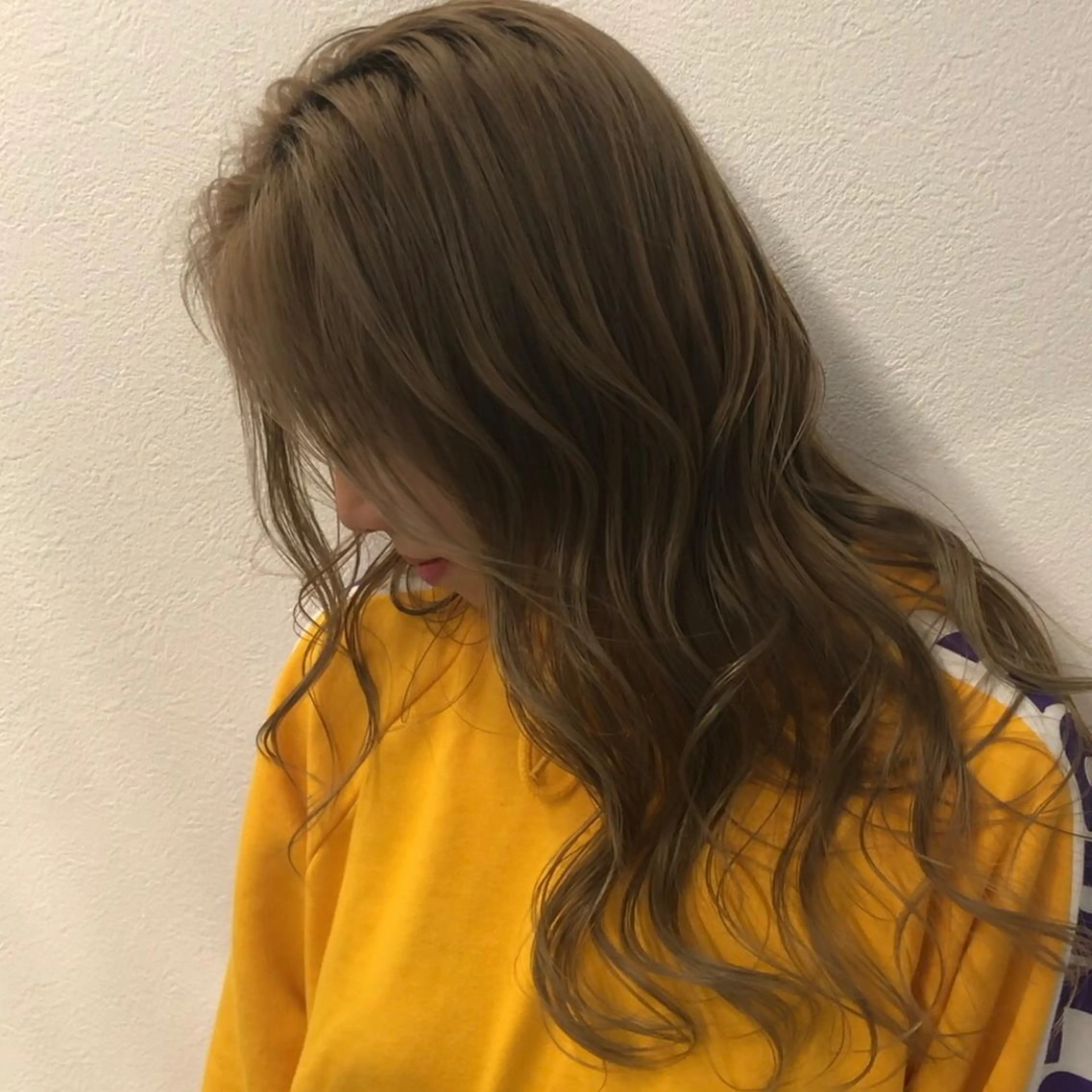 セミロング カラー ヘアアレンジ シールエクステ バレイヤージュ デザインカラー ハイライトカラー エクステ アンドウ ユウ/ レイヤーカット/韓国のヘアスタイル