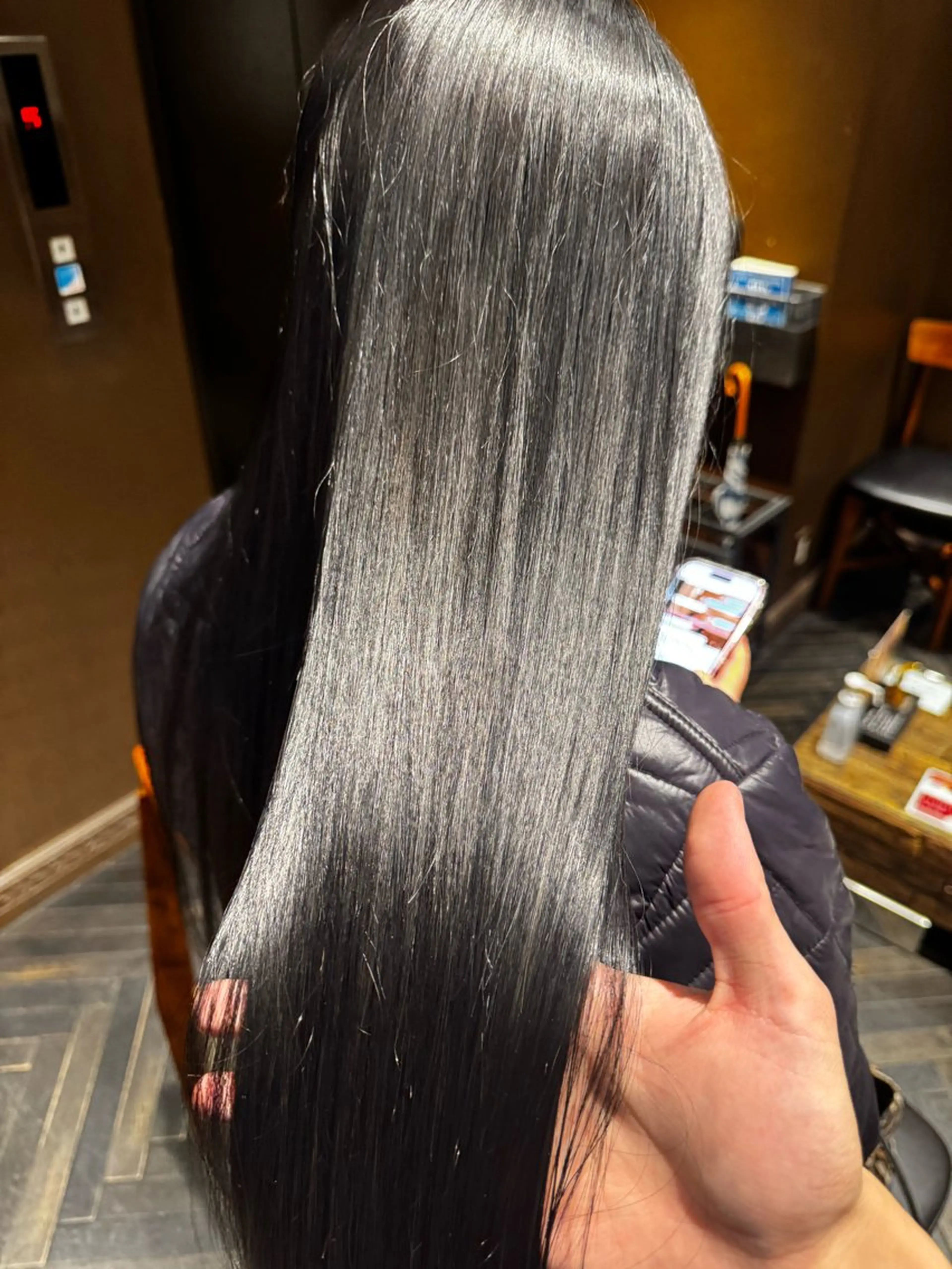 セミロング 韓国風ヘア MINX ginzaセントラル所属・大石 海月（おおいしみづきのヘアスタイル