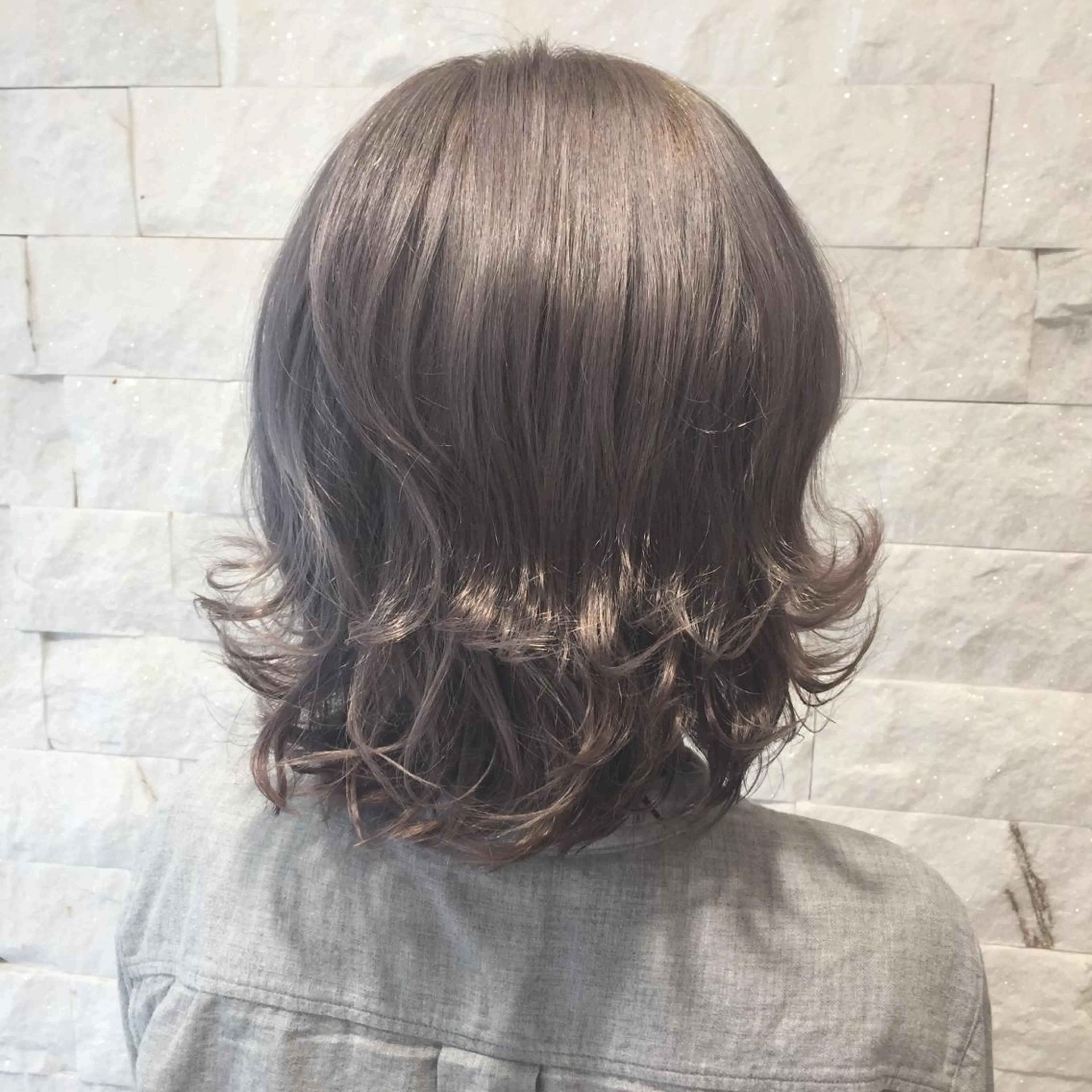 ショート ミディアム セミロング ロング カラー ヘアアレンジ メンズ シルバー たかはし まいのネイルデザイン