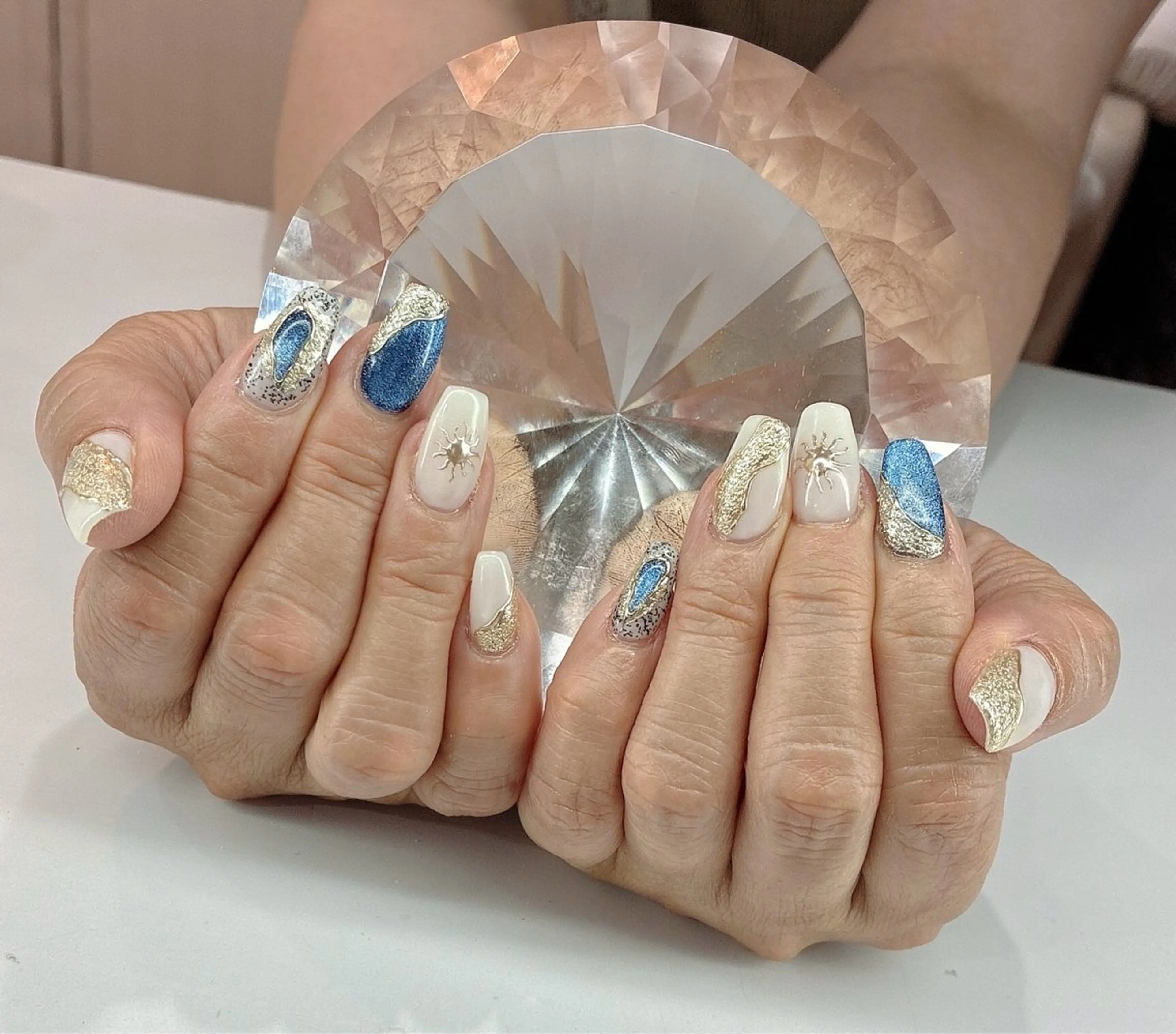 ネイル LoaChaton kaeのネイルデザイン