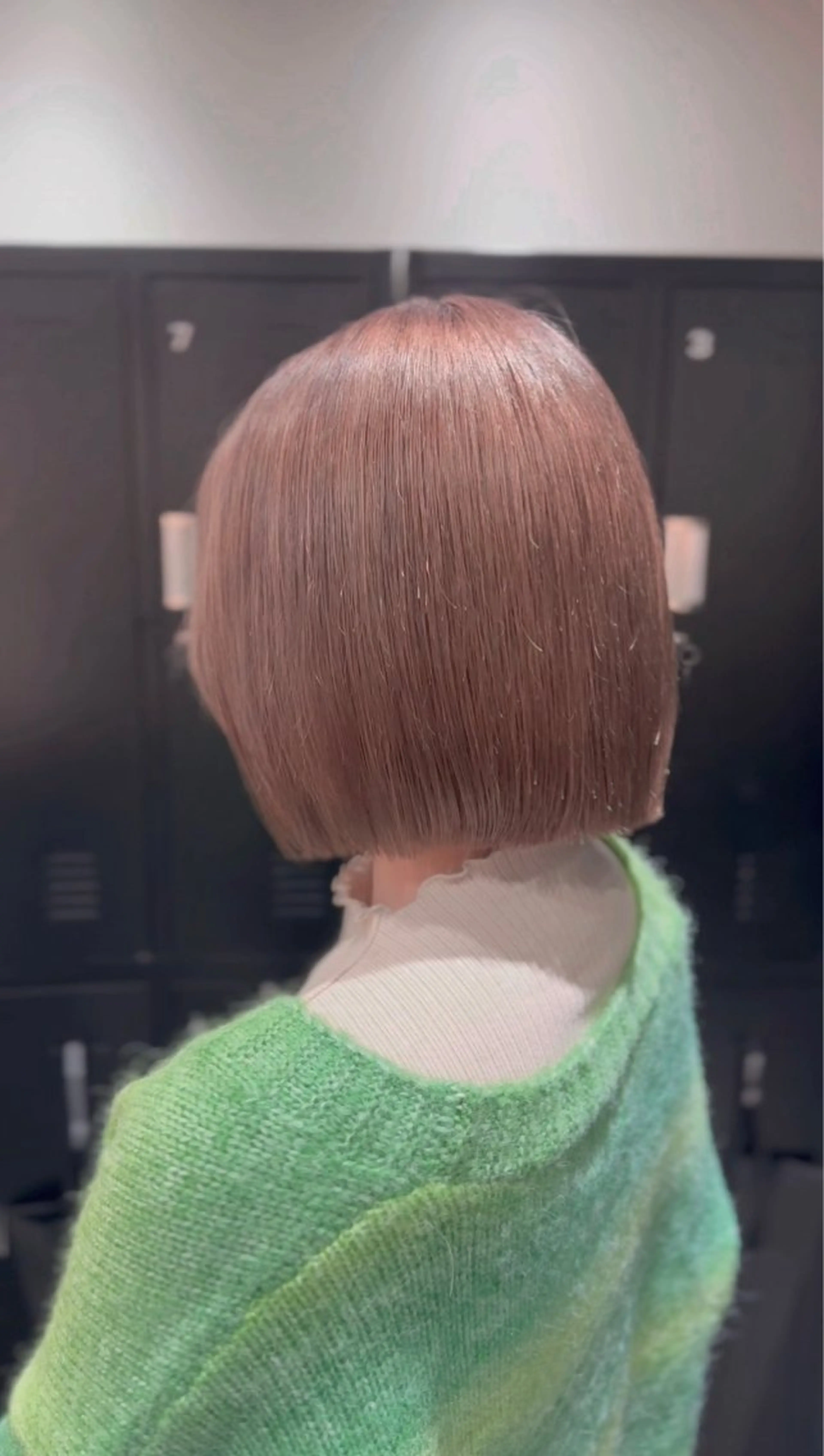 カラー ブリーチ ケアブリーチ イヤリングカラー インナーカラー ヘアカラー トリートメント レイヤーカット/ ブリーチカラー/雅人のヘアスタイル