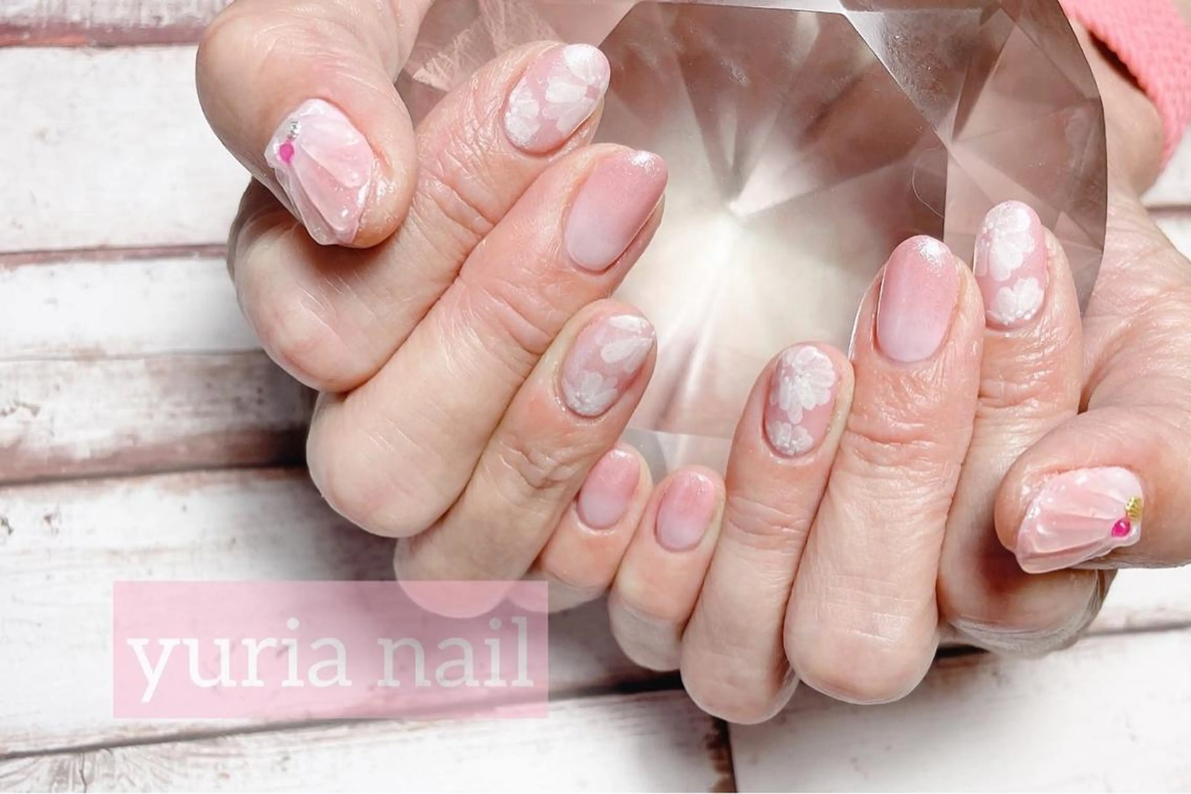 ネイル アートネイル ジェルネイル グラデーション ピンク ネイルチップ 小林 ゆりあのネイルデザイン