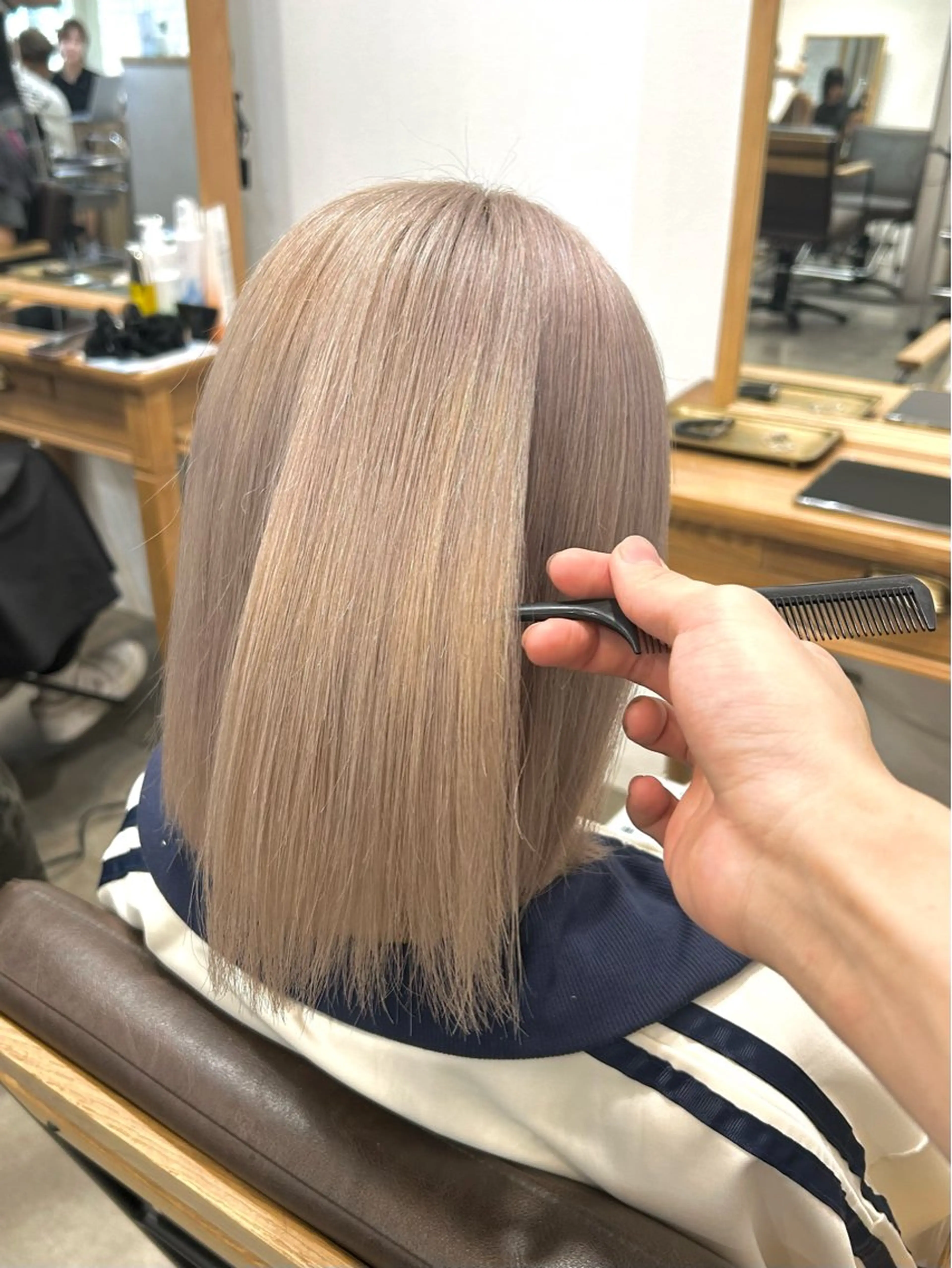 ブリーチ有りケアWカラーの写真