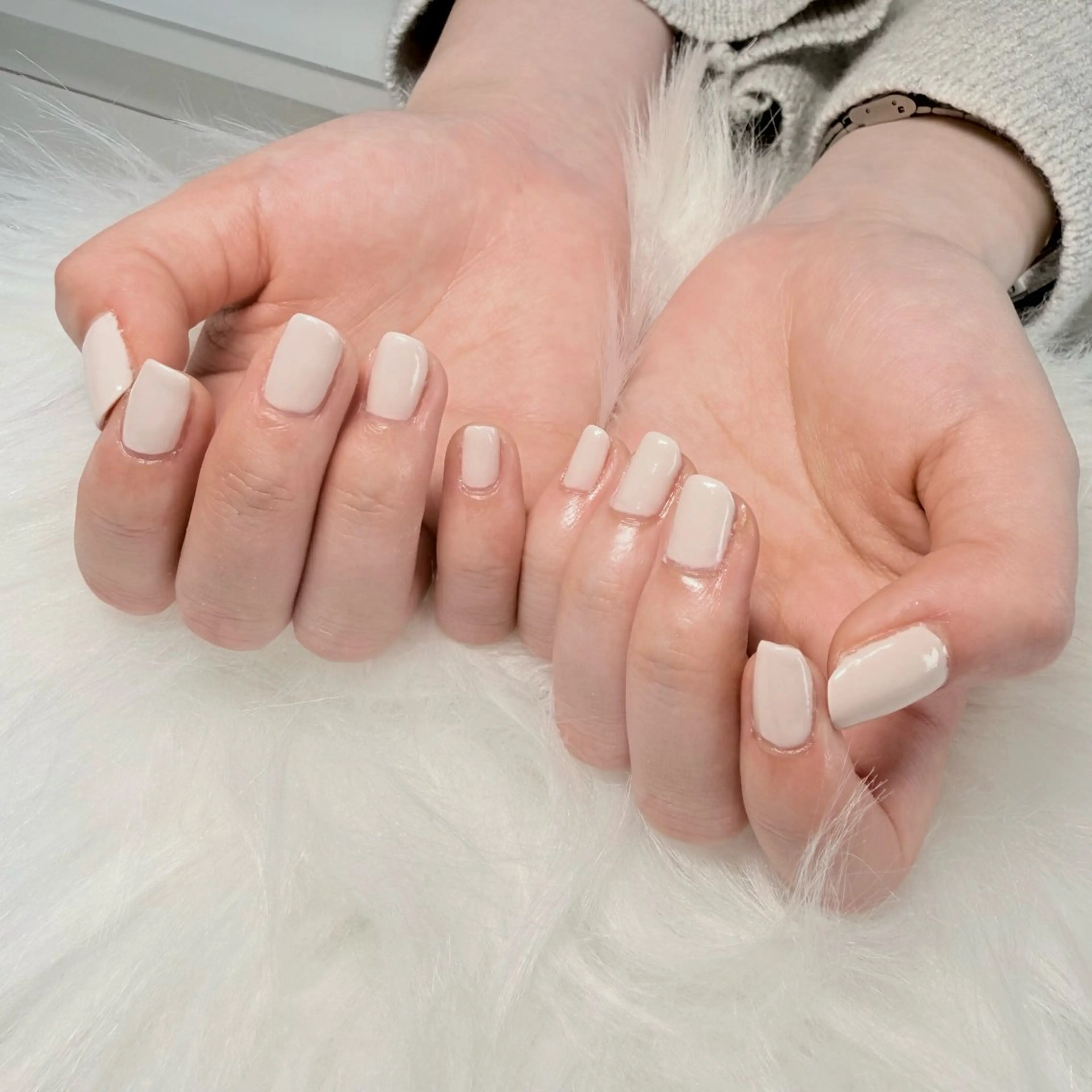 ネイル シンプルネイル ホワイト ハンドネイル DIMENSION Yuiのネイルデザイン