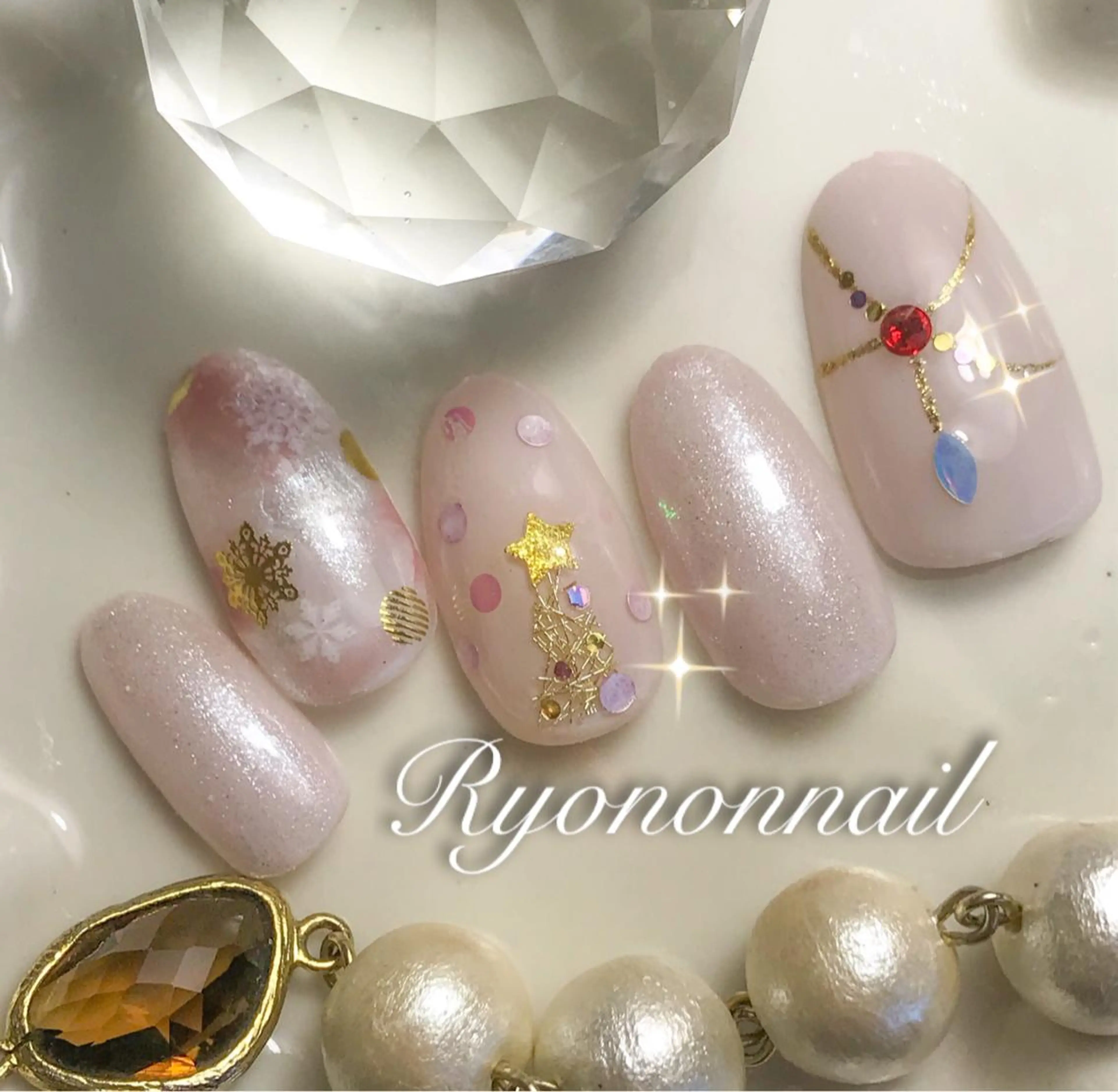 ネイル Ryononnail(リョノンネイル)所属・Ryononnail 上谷典子のネイルデザイン