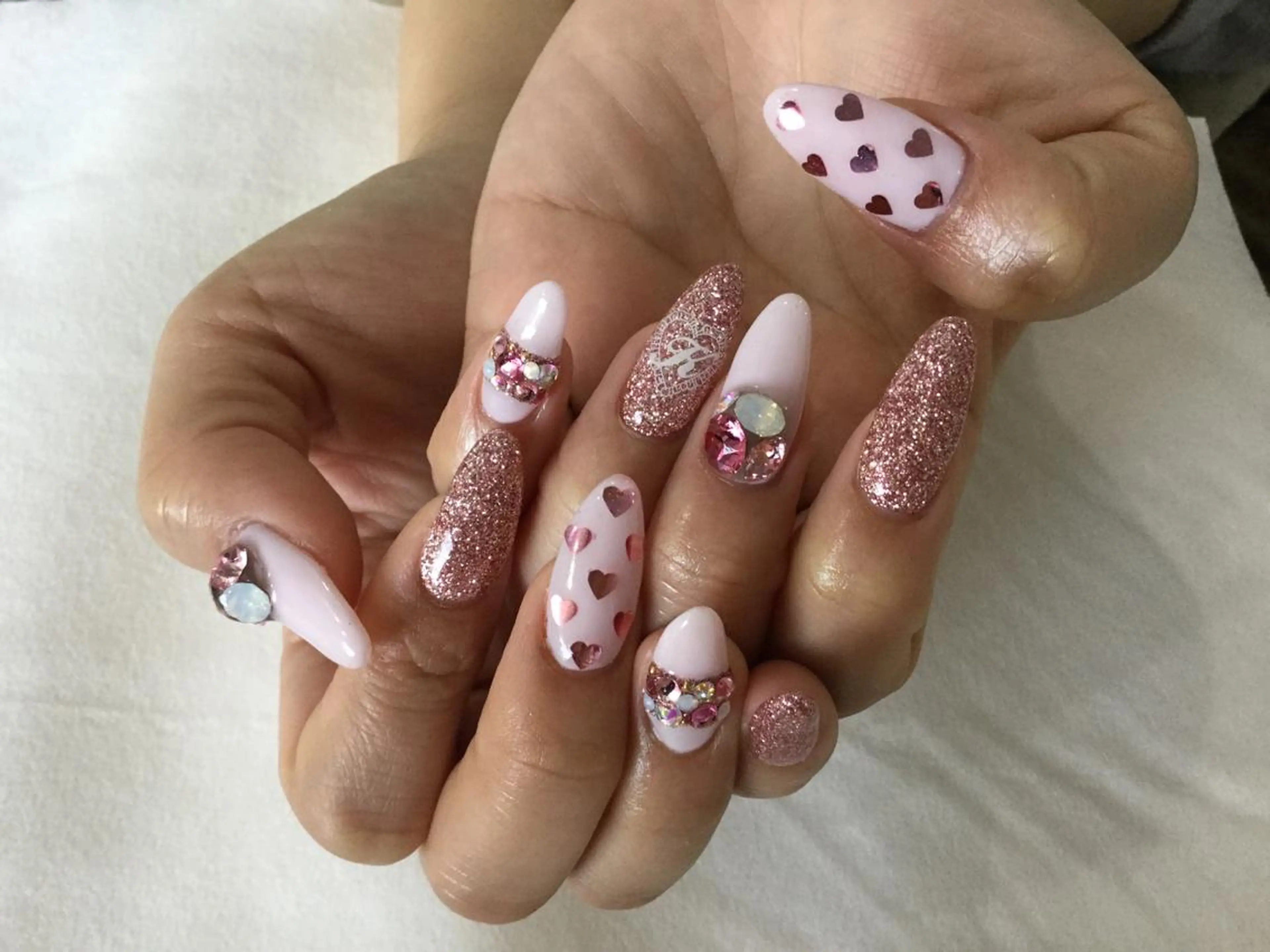 ネイル ハンドネイル 💎🐰 saki. m 🐰💎のネイルデザイン