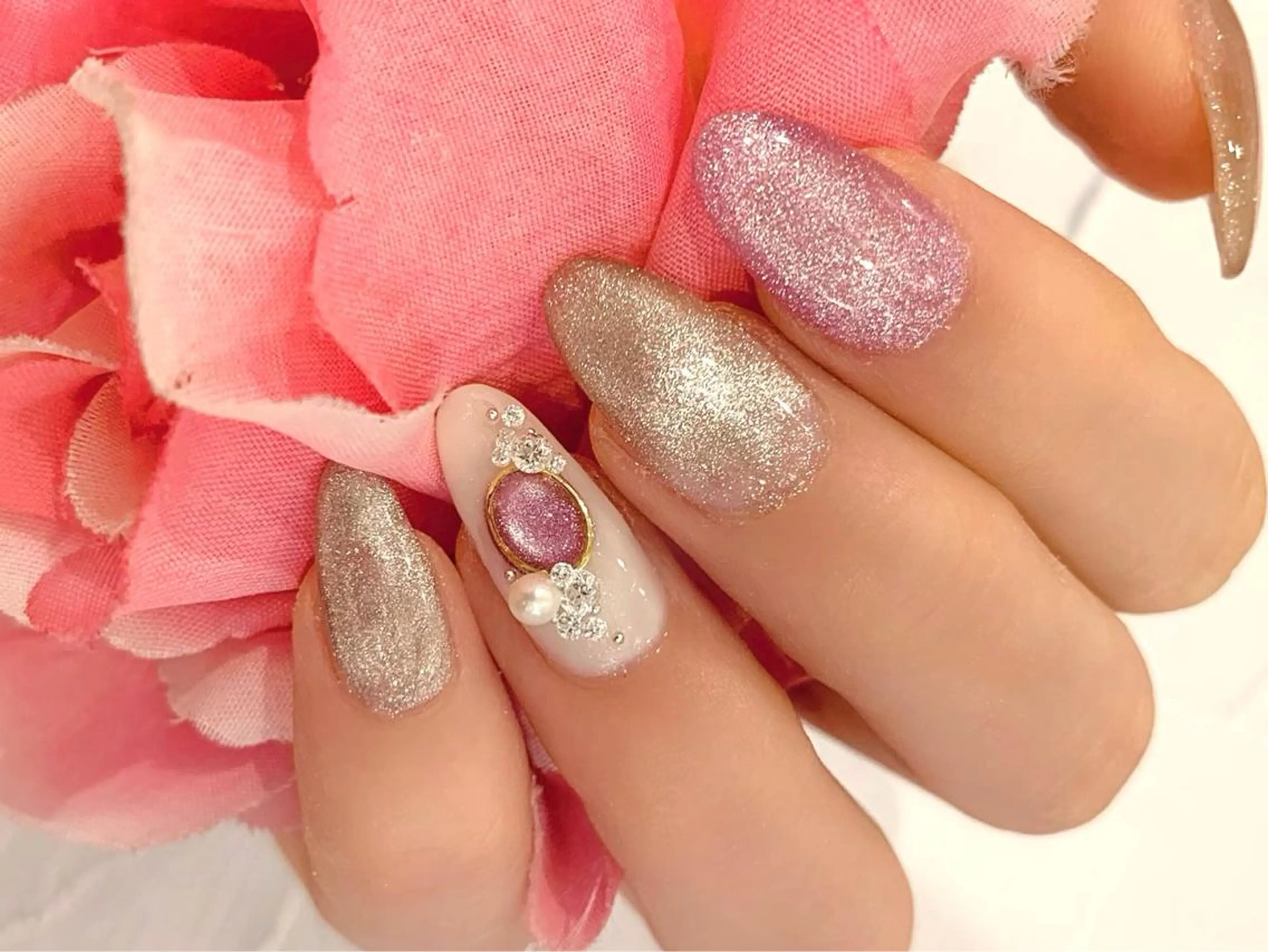 ネイル f'bloom  L’ecrinのネイルデザイン