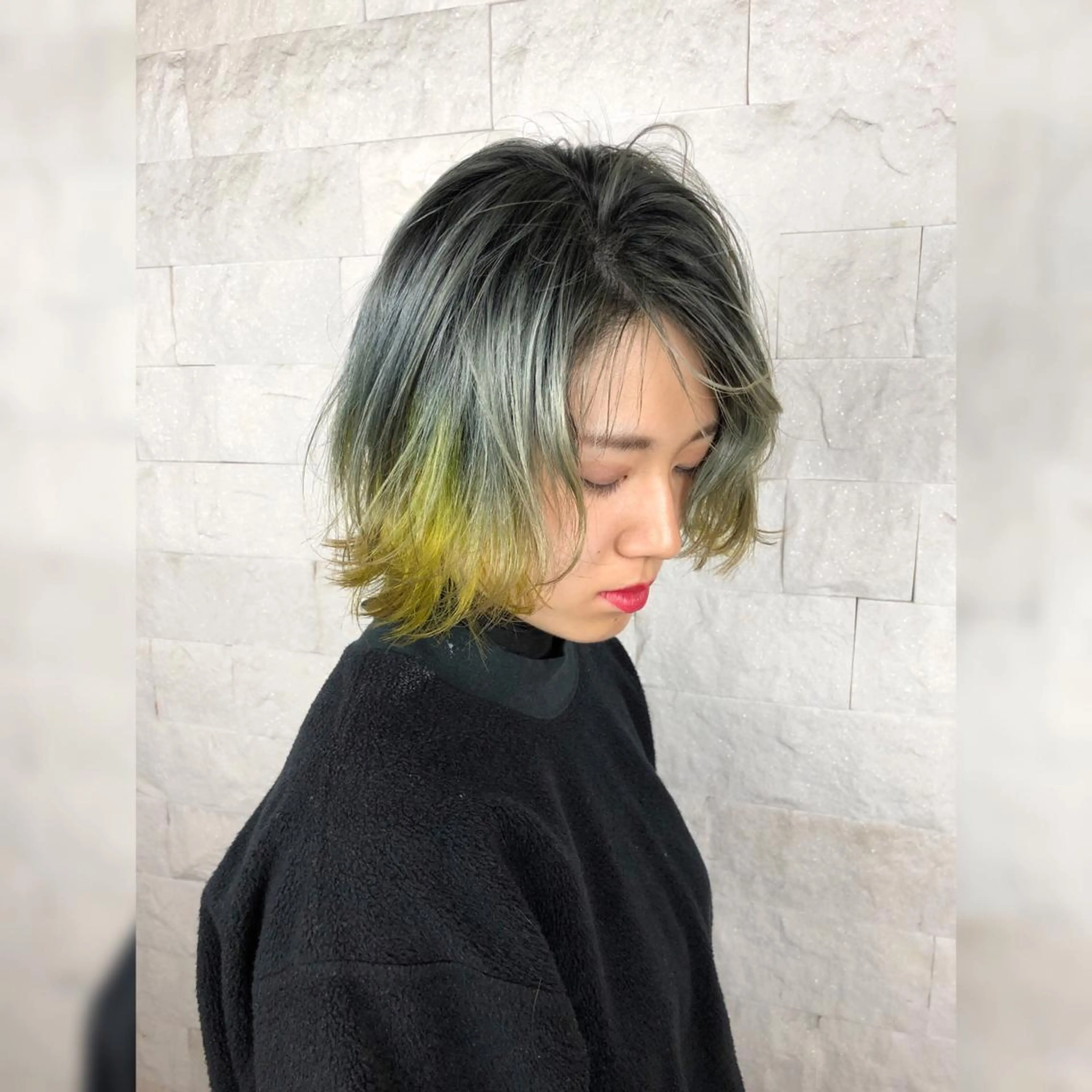 ミディアム 圧倒的美髪ストレート ツダケイタロウのヘアスタイル