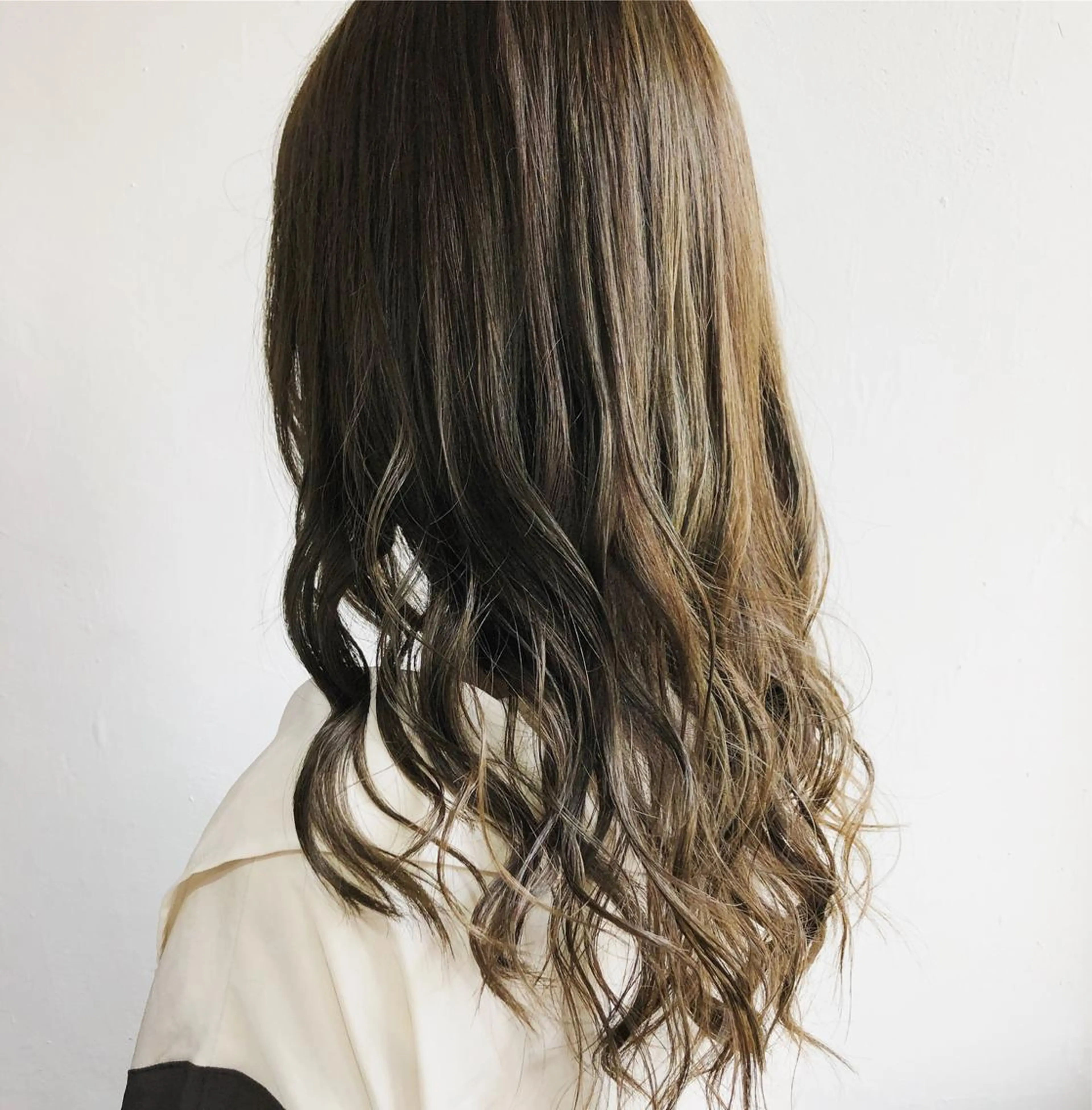 ロング フェアリーテイル所属・吉田 典弘のヘアスタイル