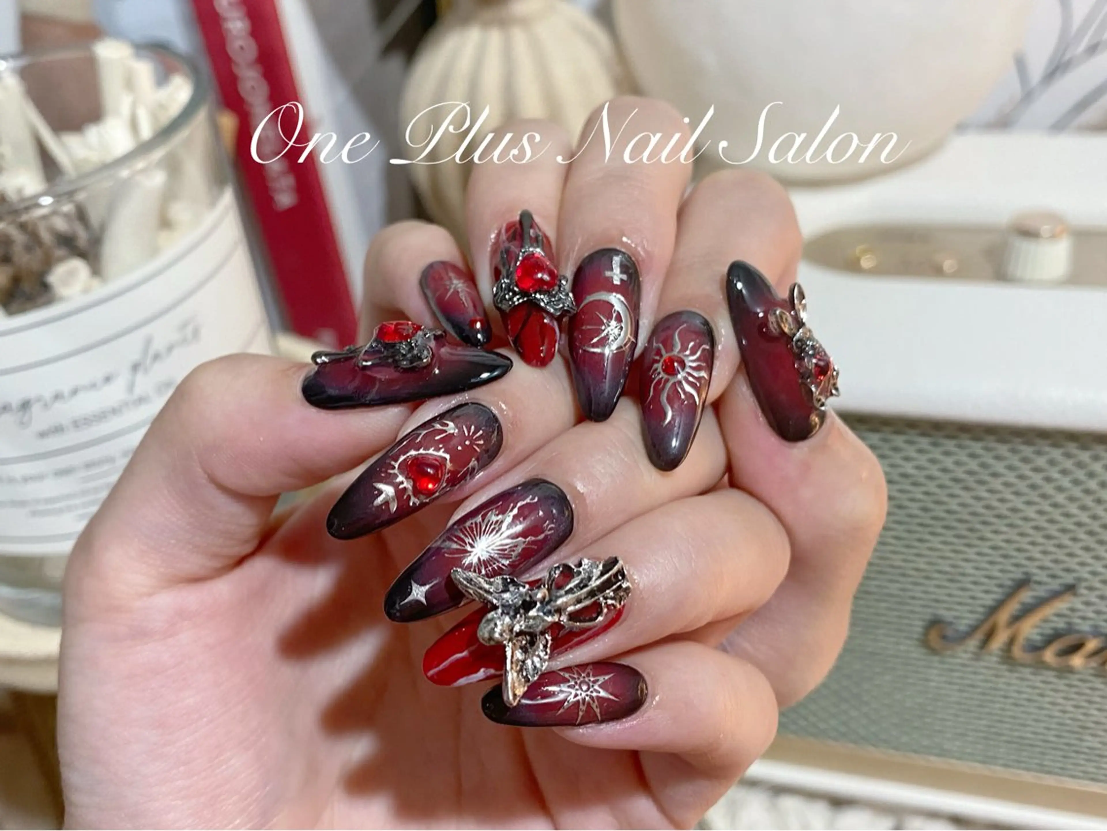 ネイル One Plus Nail Salonのネイルデザイン