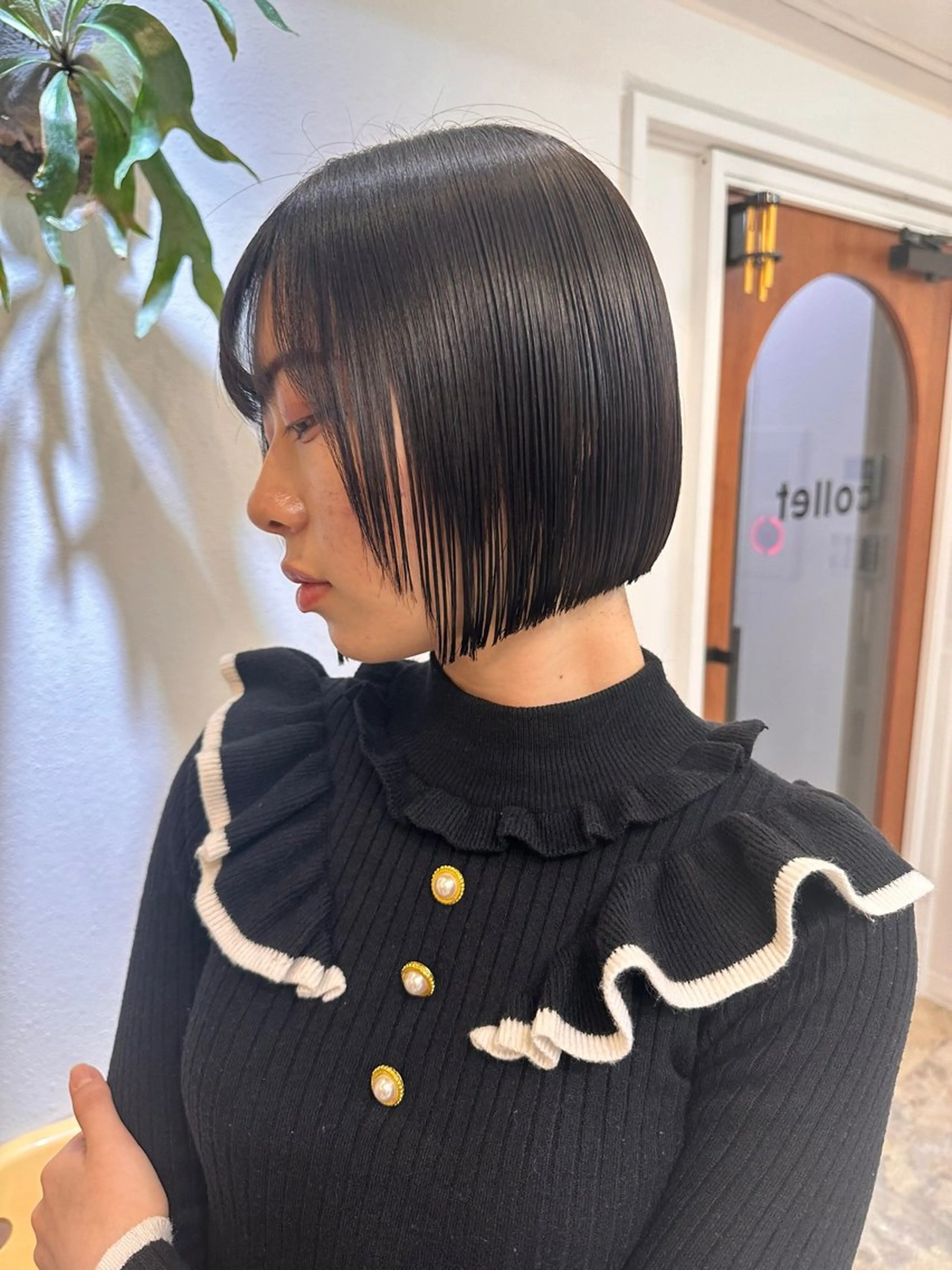 ショート ボブ 小顔カット 外ハネヘア 小関 笙斗のヘアスタイル