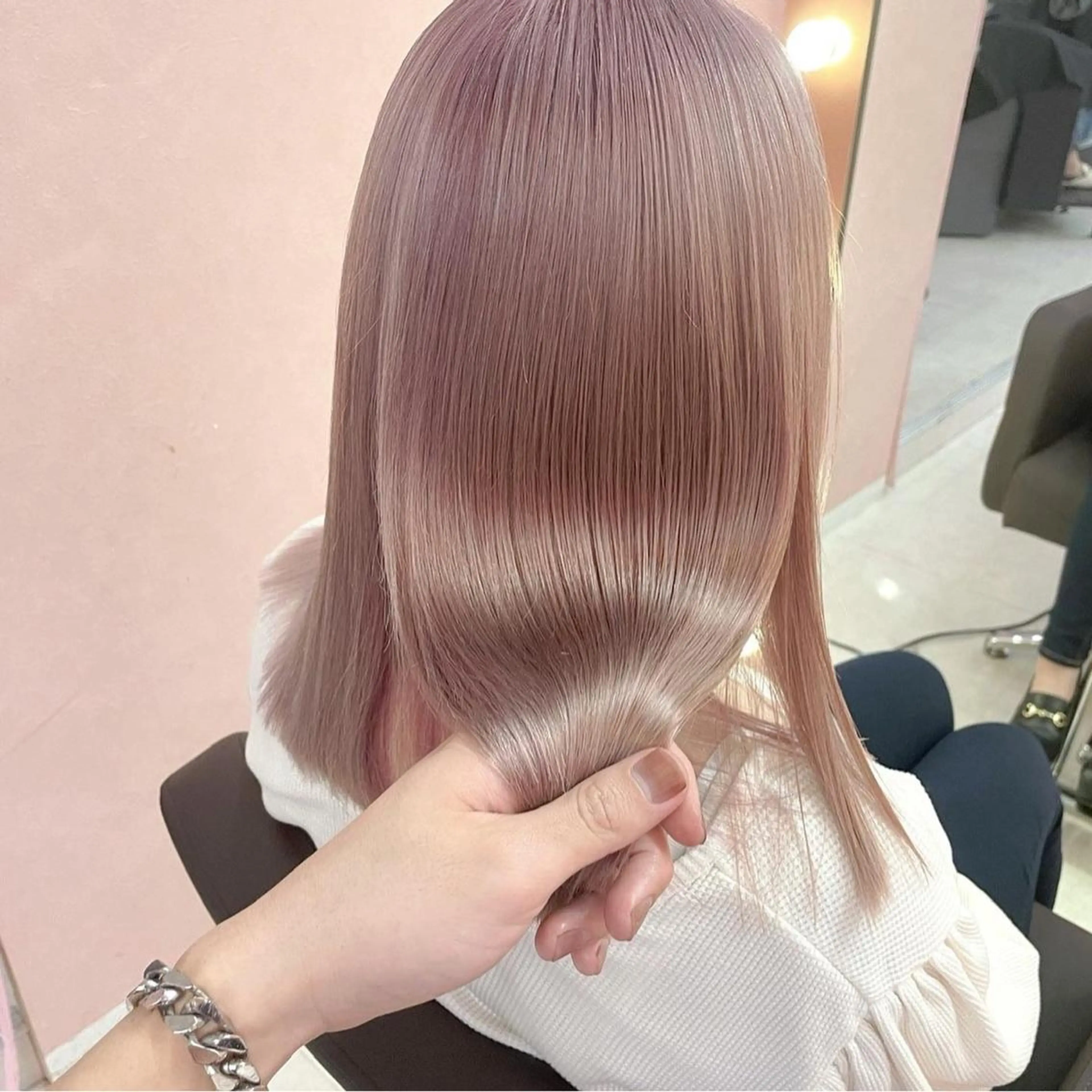 セミロング カラー ヘアカラー トリートメント 韓国ヘア特化💍 tiam💍ブリーチのヘアスタイル