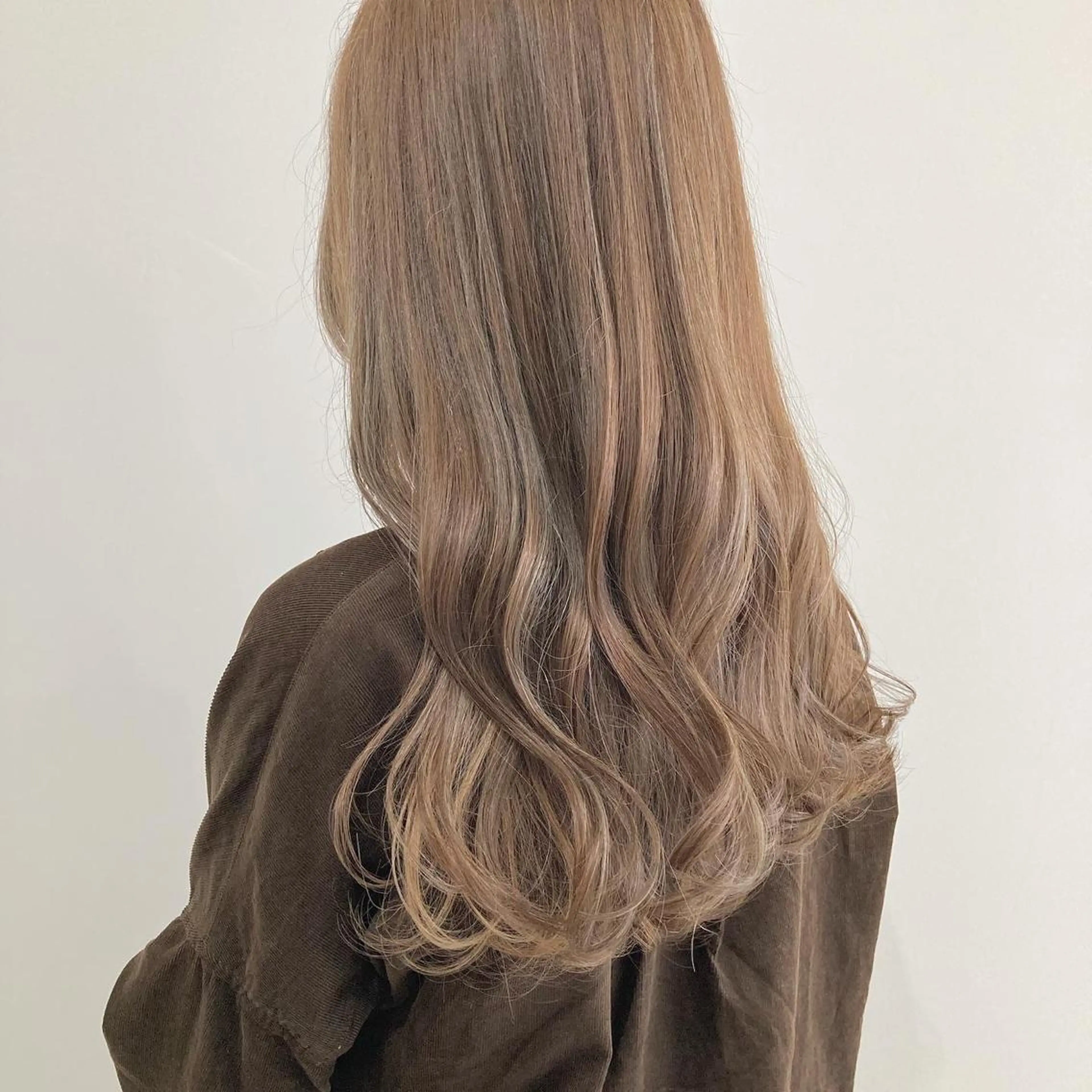 ロング カラー ブリーチ ハイライトカラー ハイライト お洒落パーマ/ 艶カラー/michiのヘアスタイル