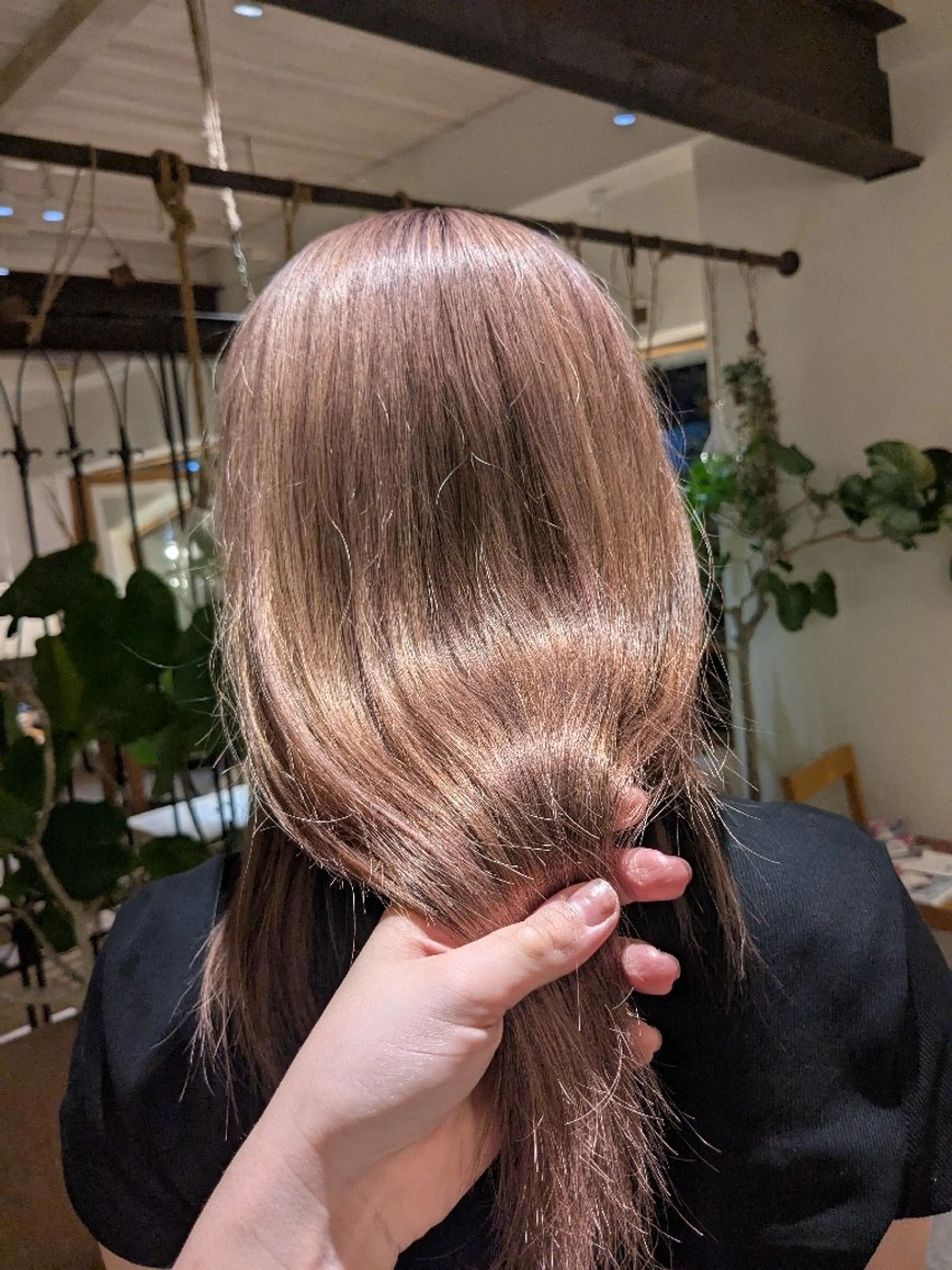 ロング ヘアカラー spring by rasiku所属・Spring Akariのヘアスタイル