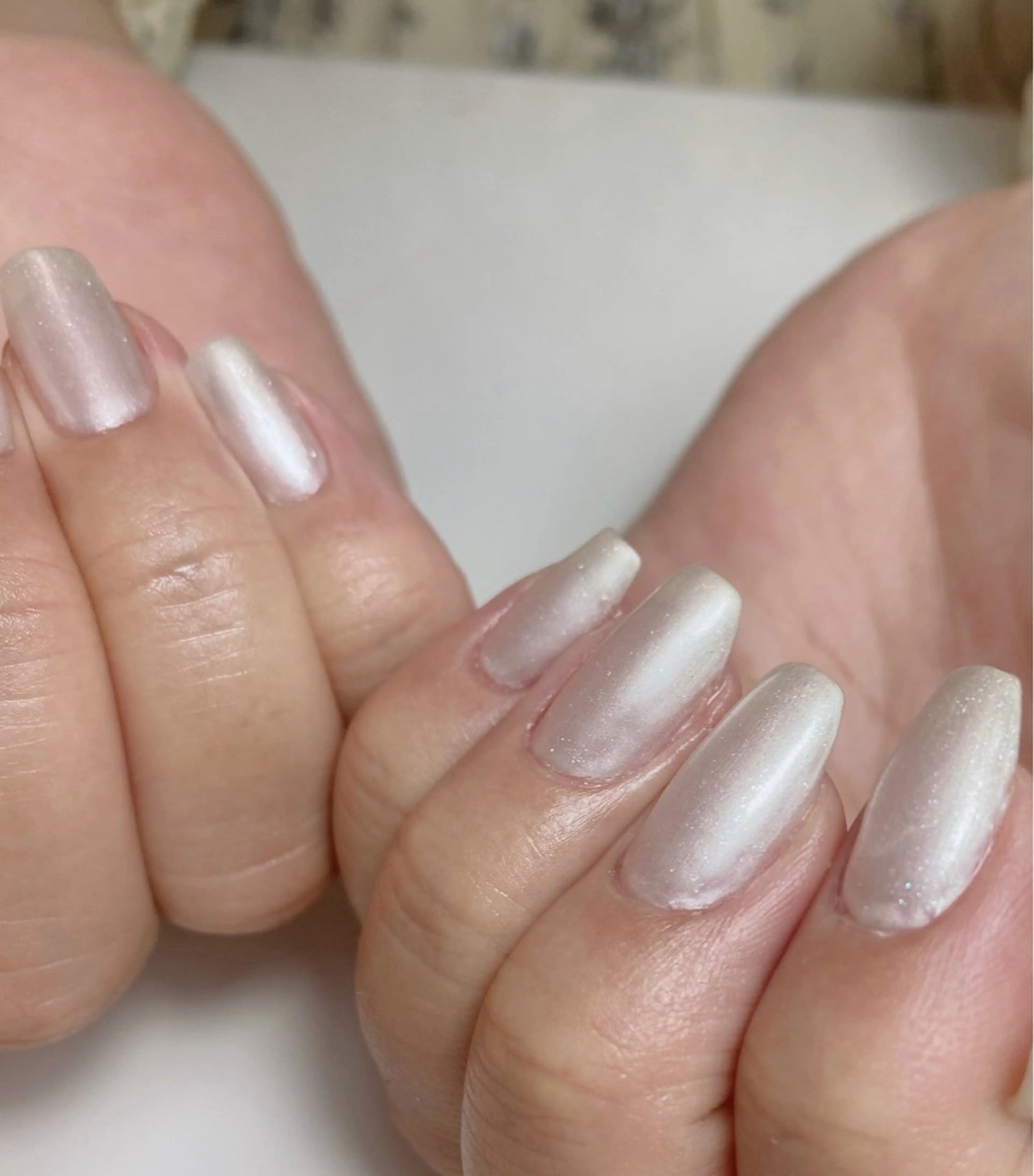 ネイル ラメ(グリッター) ブライダルネイル ホワイト Nail Salon K 🧸美爪育成のネイルデザイン