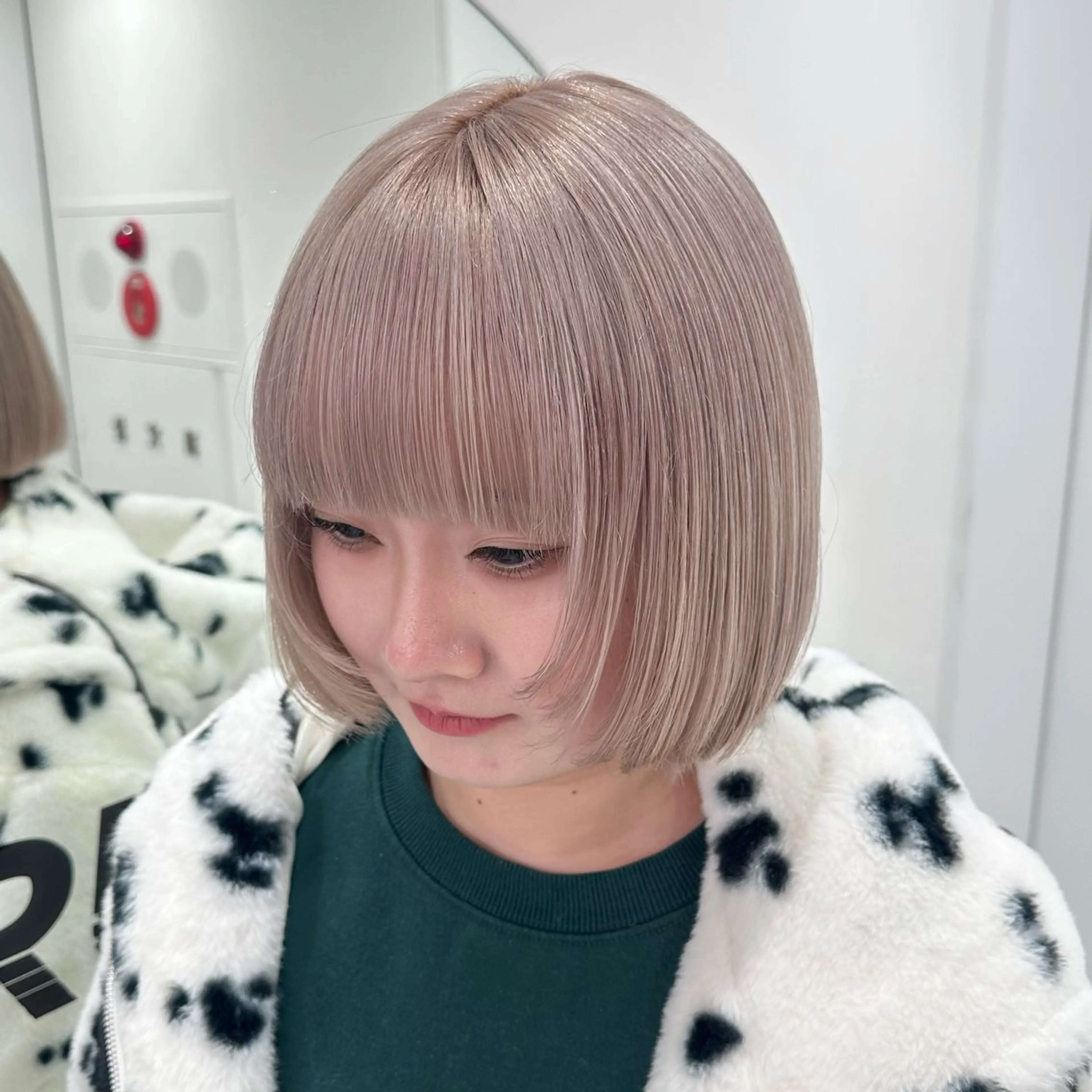 ショート カット ヘアカラー トリートメント ヘッドスパ ヘアセット 韓国ガーリー🤍ハイ トーン🤍Ayanaのヘアスタイル