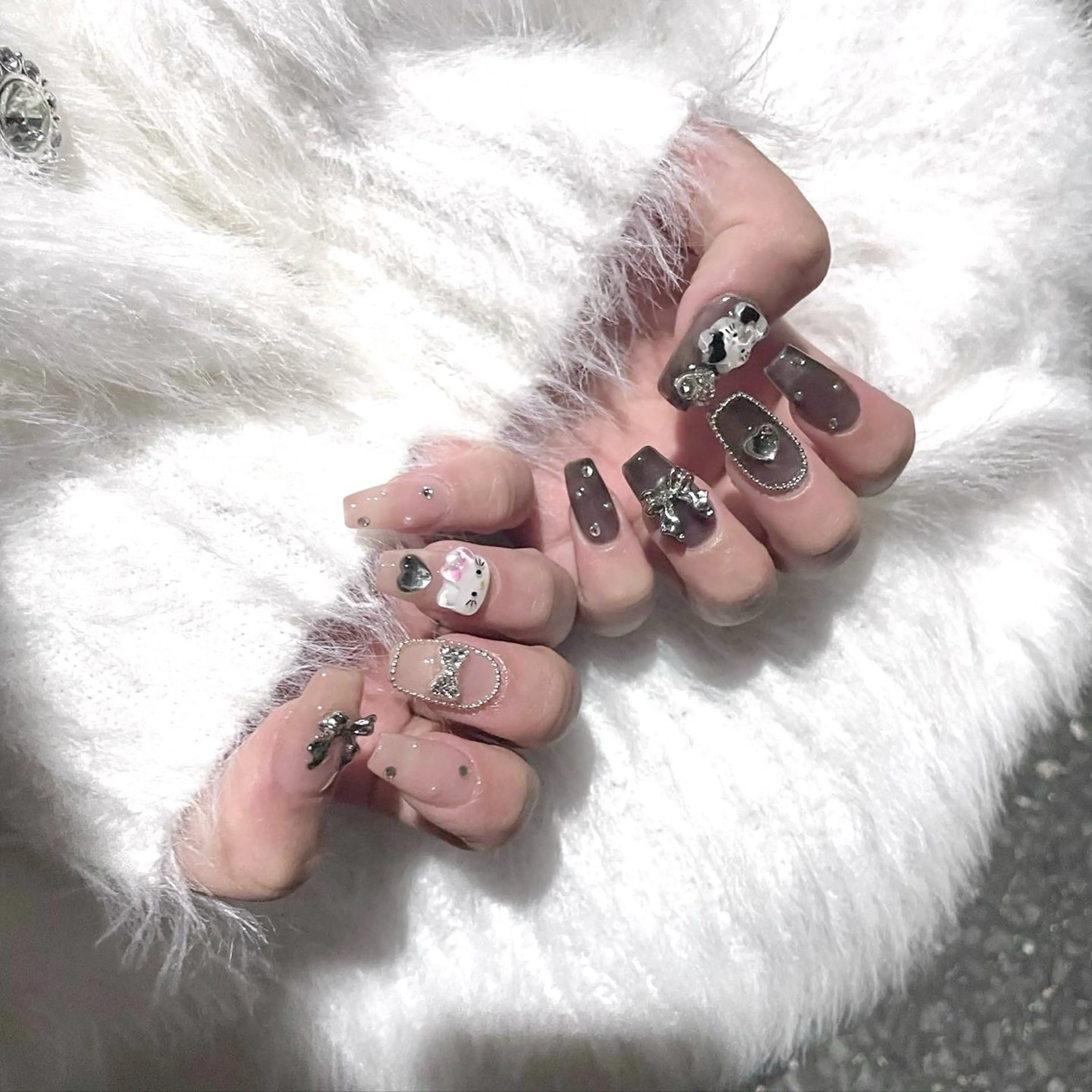 Lind 天王寺 ゆち🎀のネイルデザイン