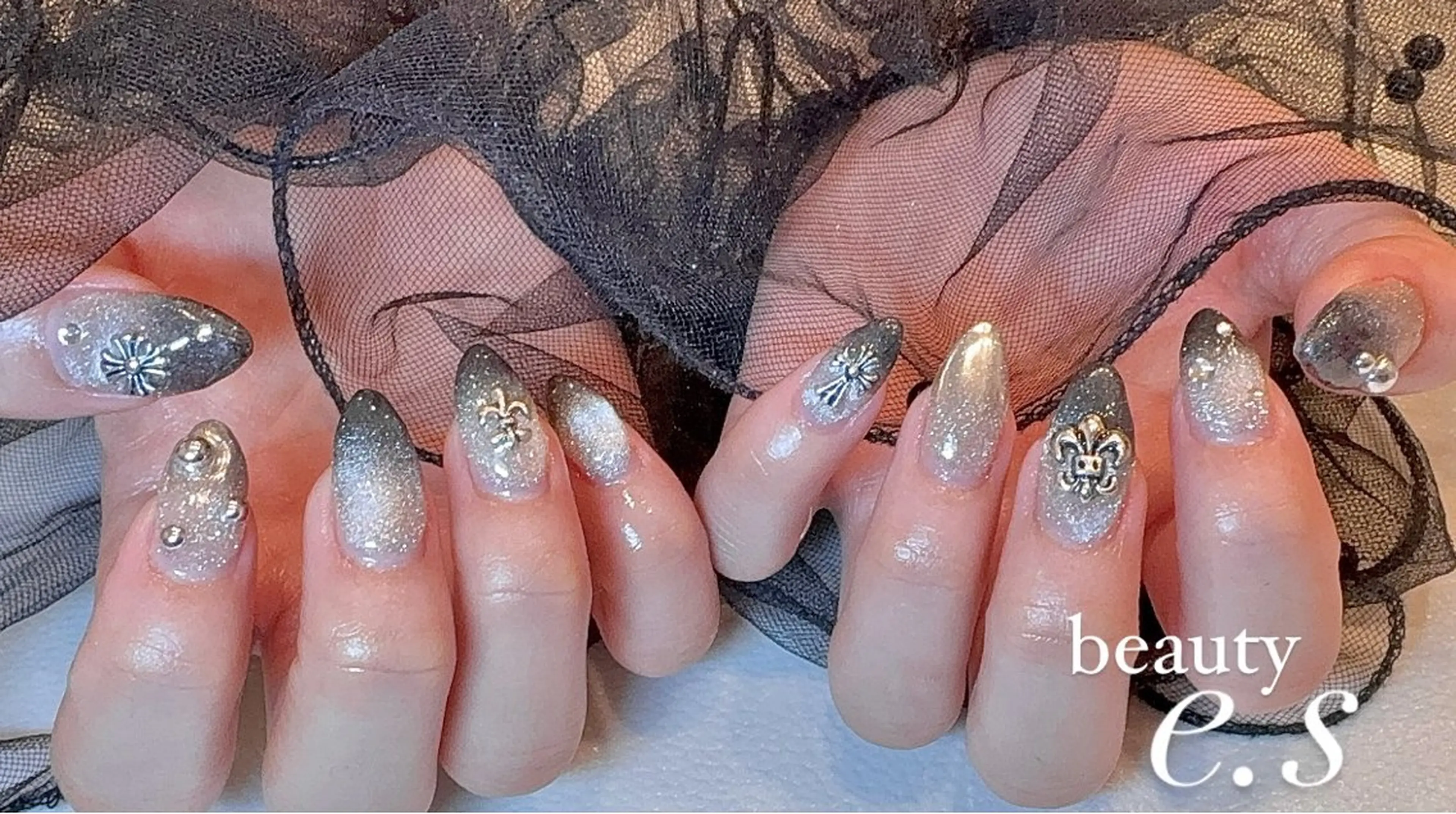 ネイル フラッシュネイル ジェルネイル ミラーネイル ハンドネイル nail e.sのネイルデザイン