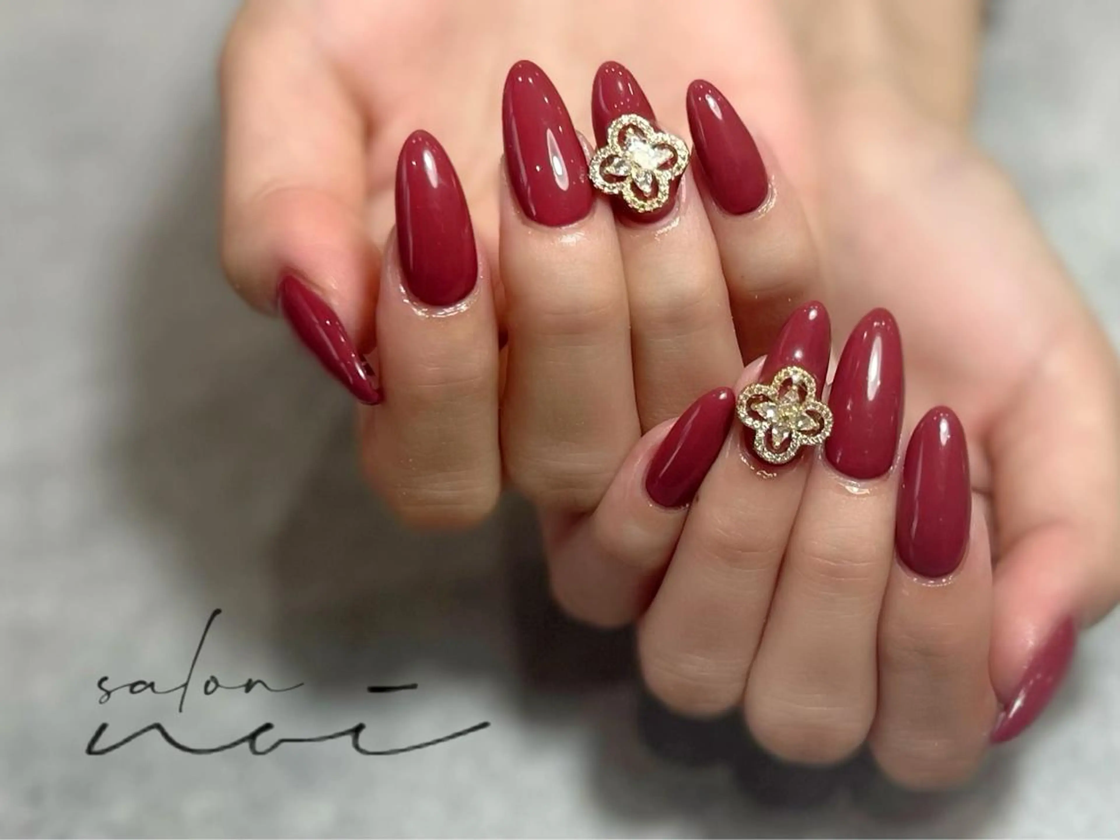 ネイル ボルドー ワンカラーネイル salon noi所属・salon noiのネイルデザイン