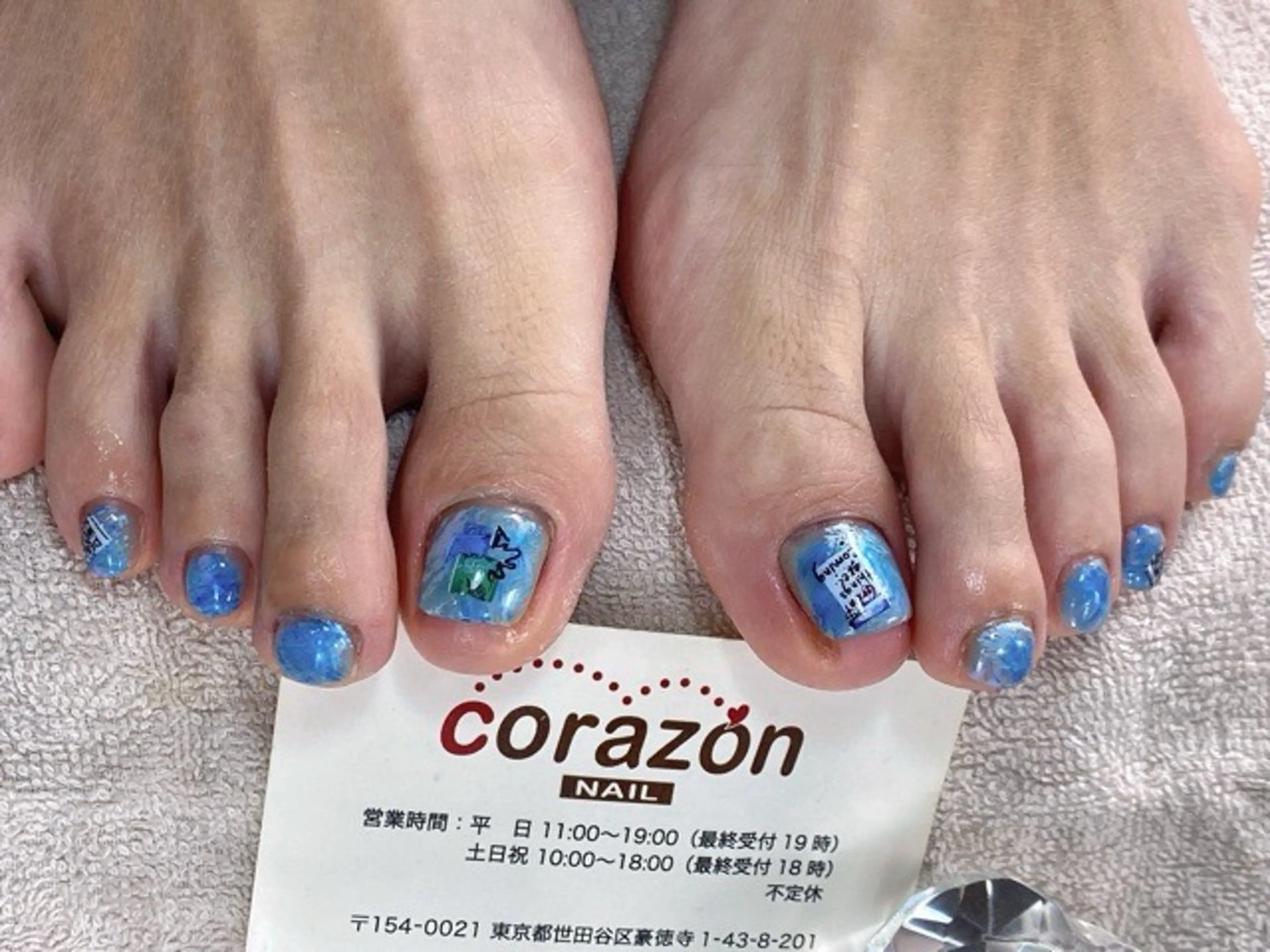 ネイル アートネイル ブルー フットネイル 大理石ネイル(マーブル) フットネイル corazon所属・ネイリスト aicoのネイルデザイン