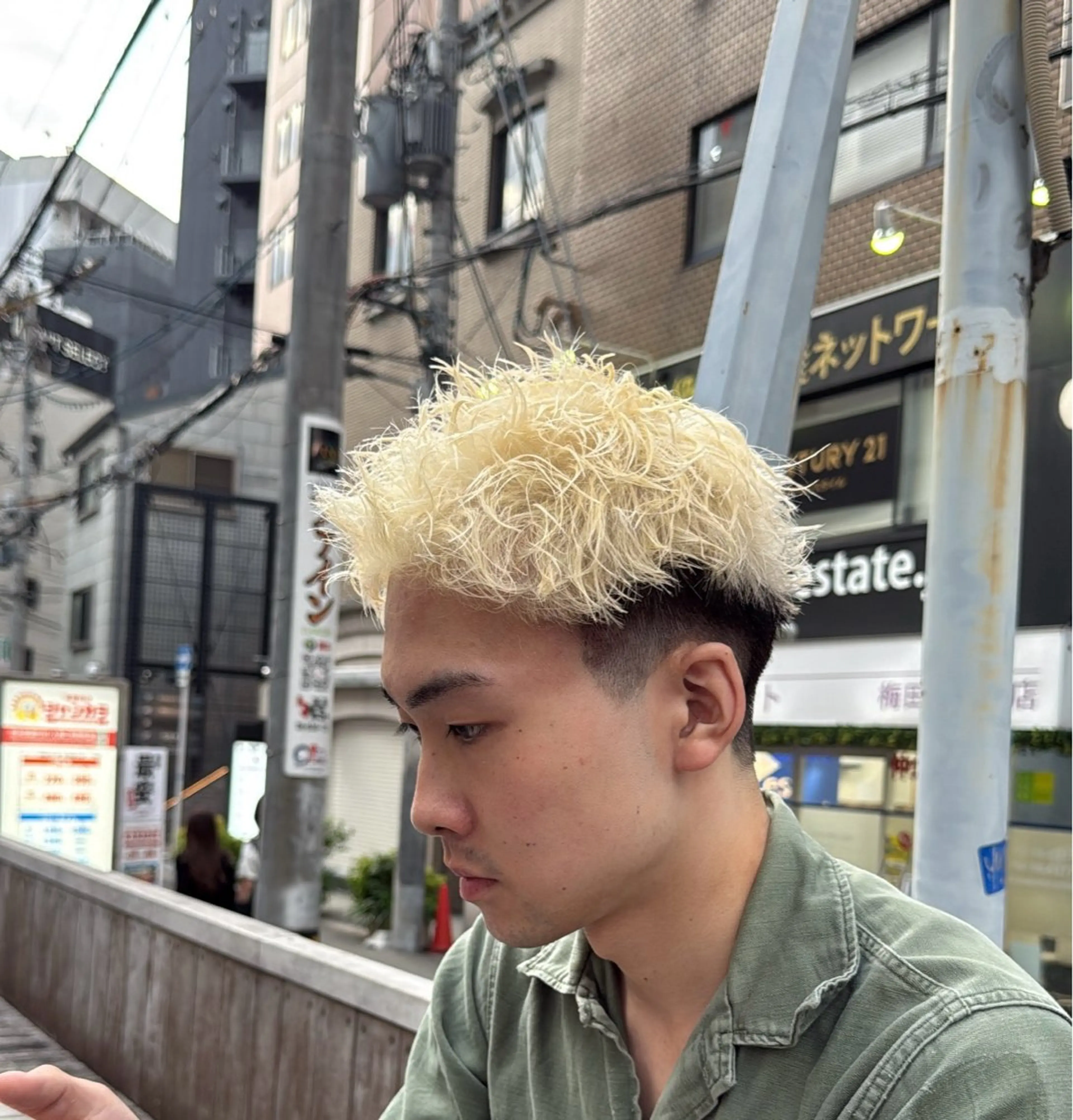 【🔥ミニモ限定🔥】メンズ似合わせカット（スパイキーショート）+ブリーチ2回+カラーの写真