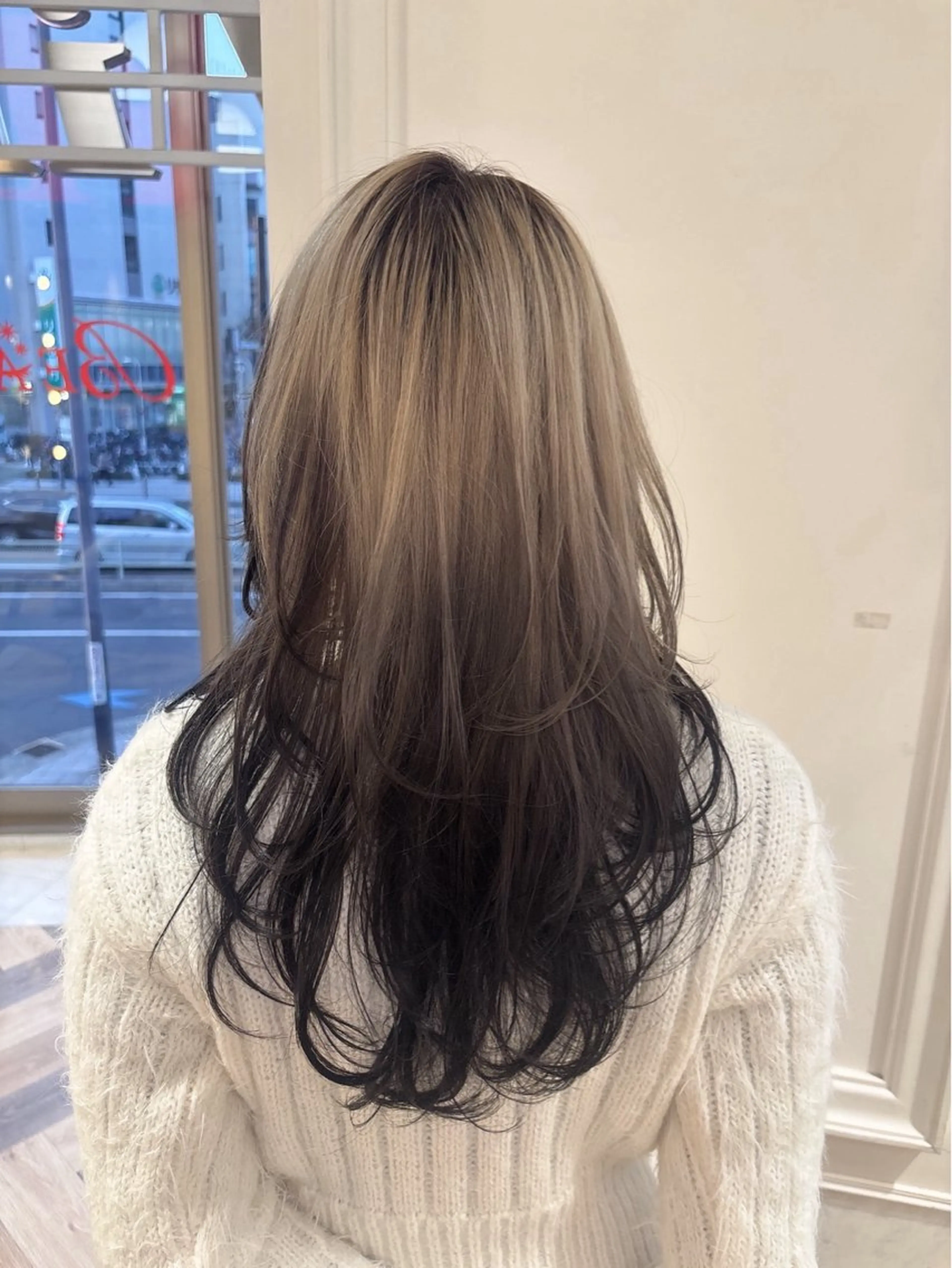 ロング カラー デザインカラー かきあげバング レイヤーカット 小顔カット カット ヘアカラー 野田阪神/レイヤー/ ハイライト/yuuのヘアスタイル