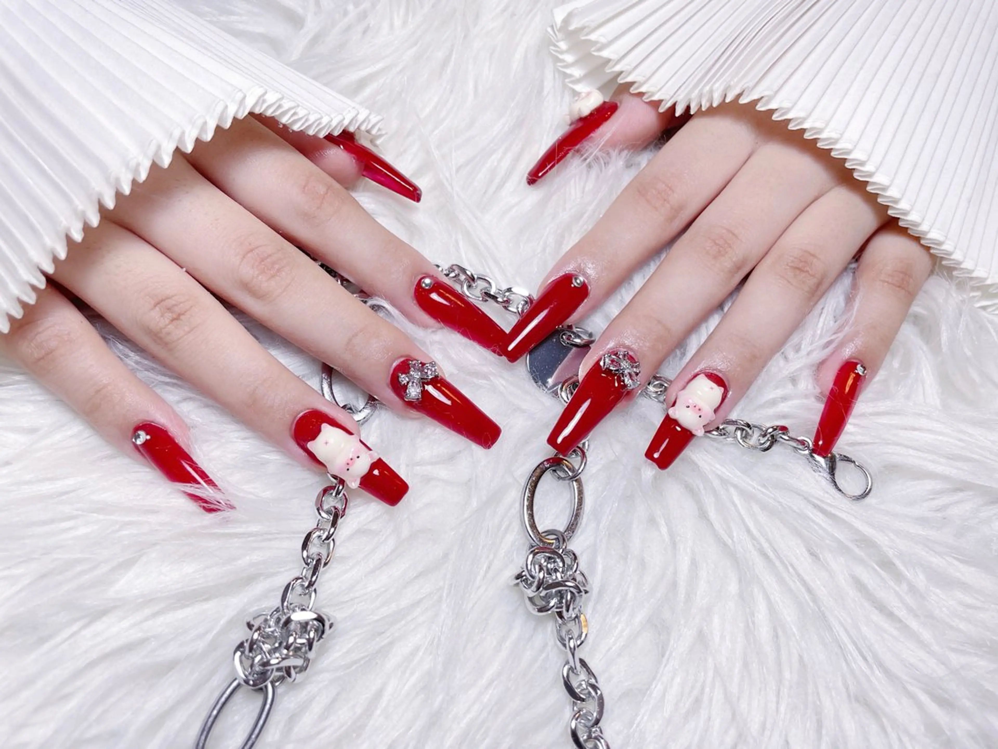 ネイル チークネイル 長さ出し フラワーネイル フレンチネイル ガーリー ハンドネイル NEW NAIL 池袋のネイルデザイン