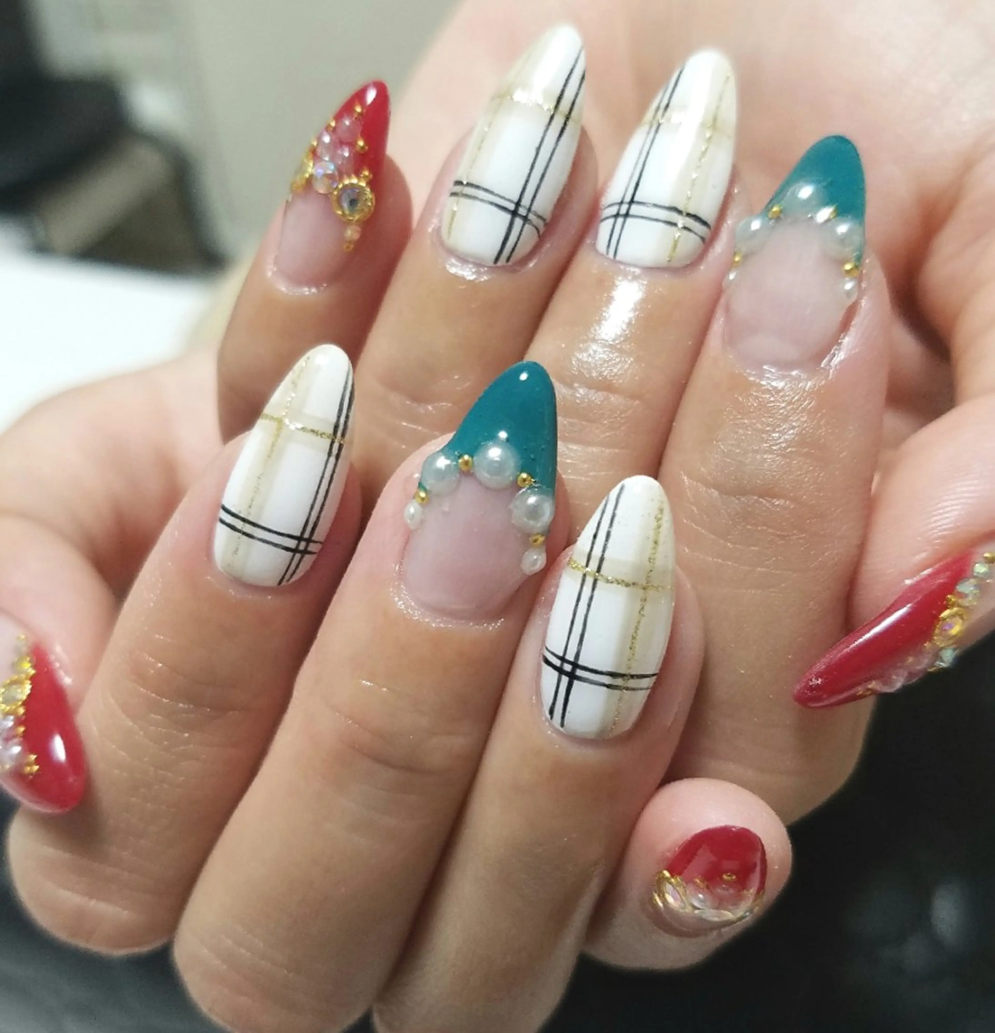 ネイル ハンドネイル Nail Room Vi+のネイルデザイン