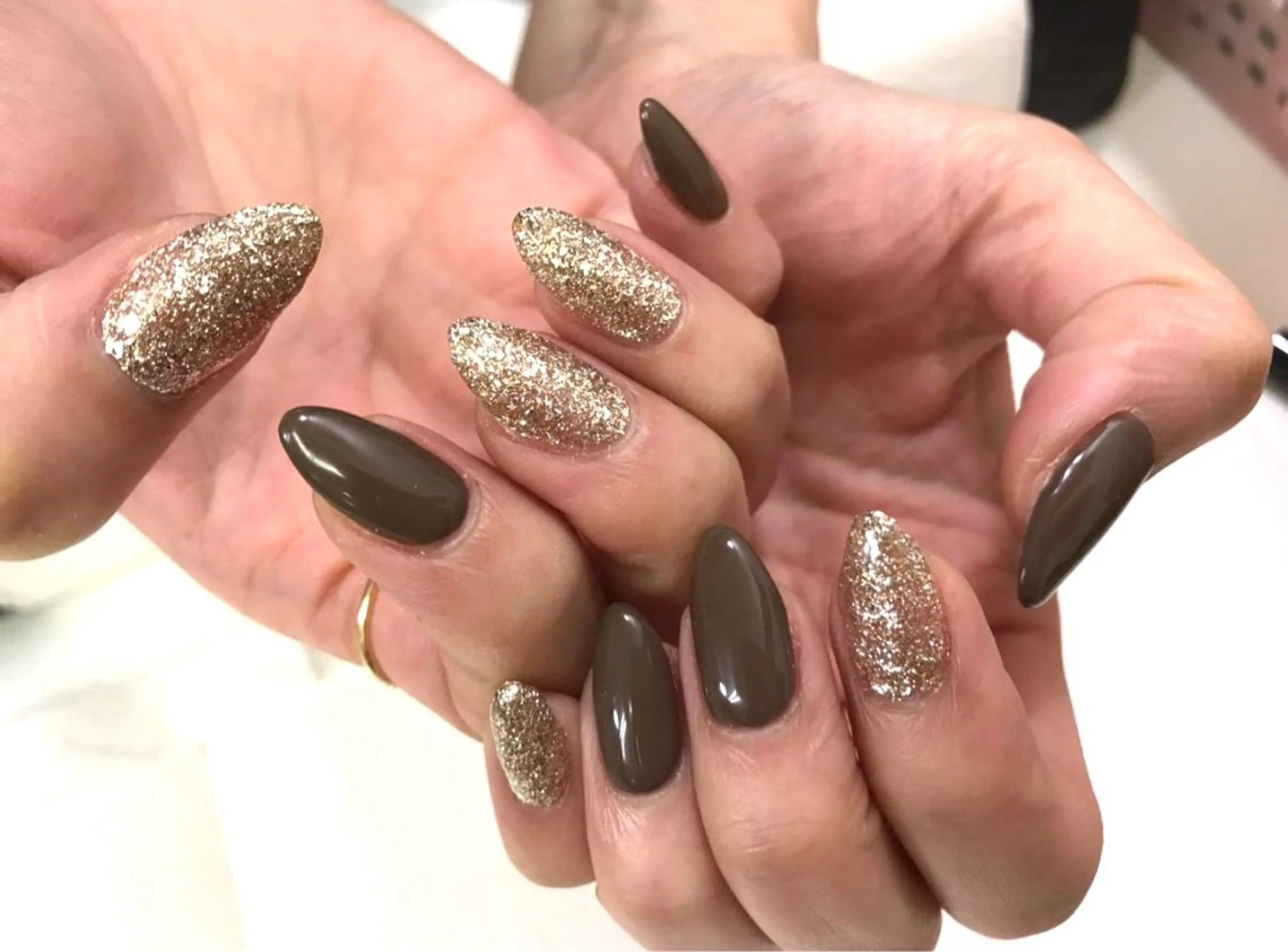 ネイル EMINAL恵比寿 サラのネイルデザイン