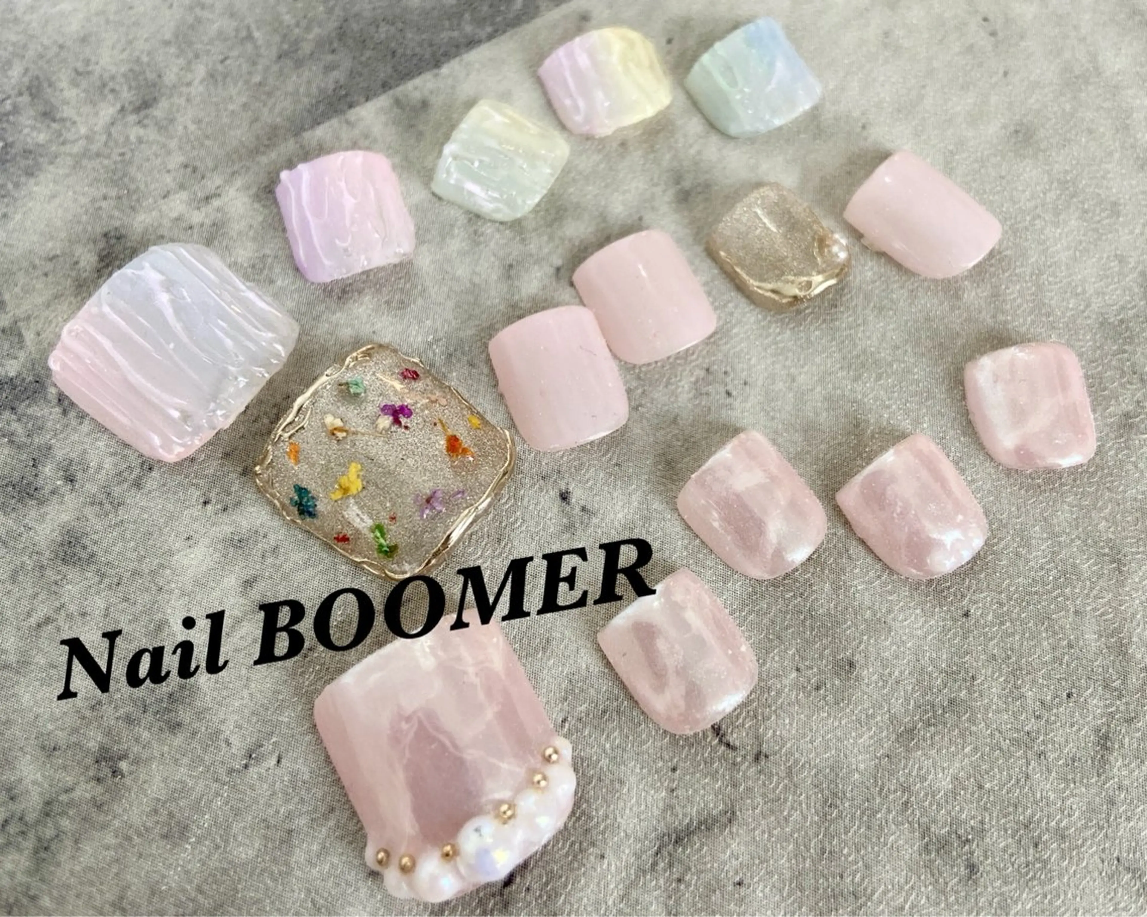 ネイル フットネイル ネイル ブーマーのネイルデザイン