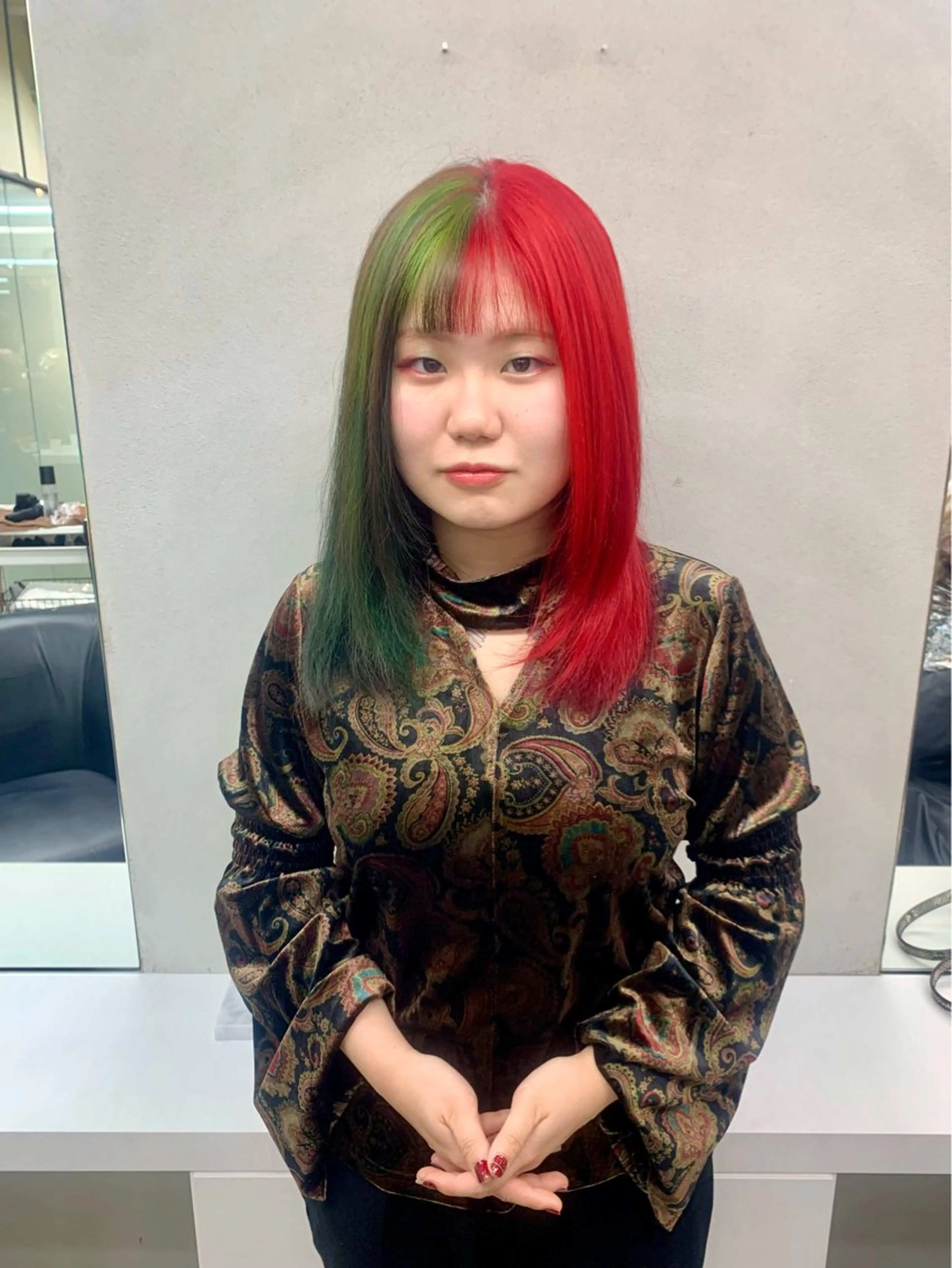 ミディアム カラー ヘアアレンジ ヘアカラー トリートメント 個性爆弾💣 ダブルカラー/ゆかのヘアスタイル