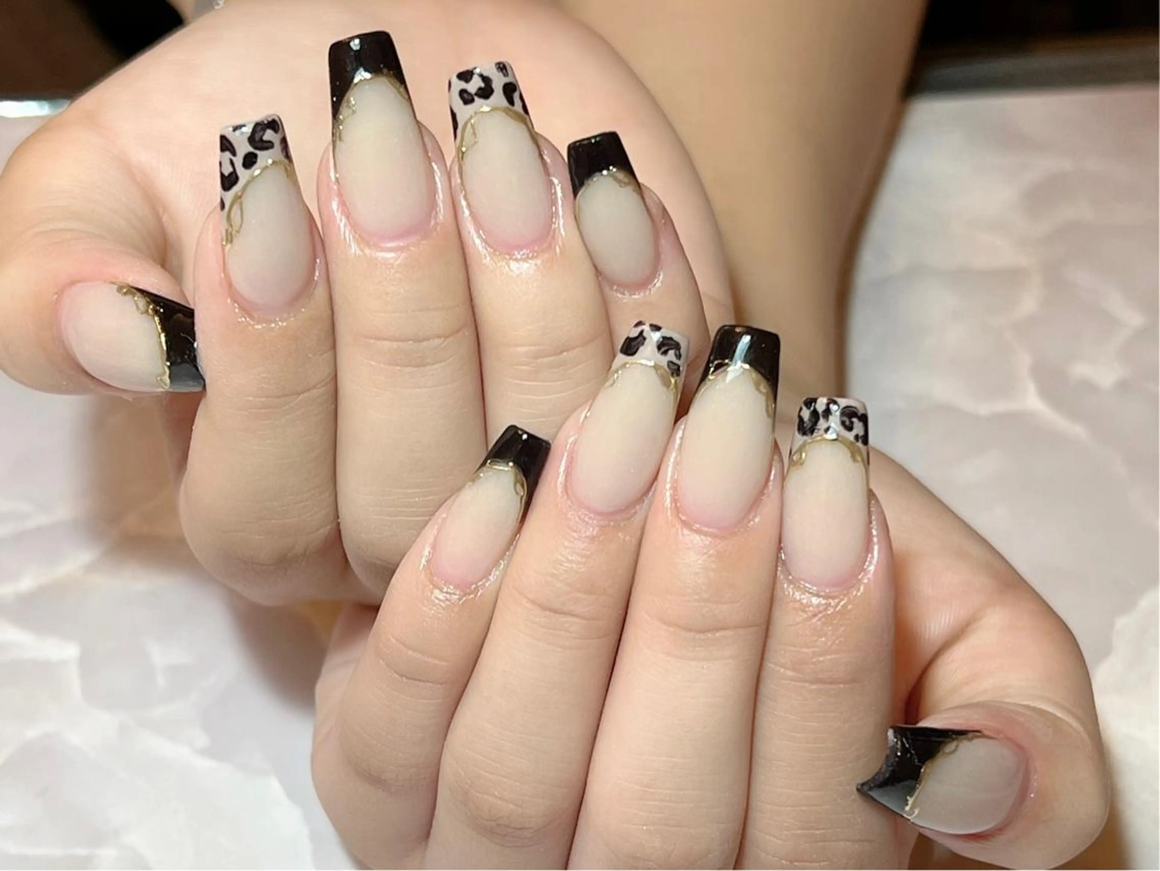 ネイル アニマル柄 アートネイル フレンチネイル スカルプネイル スカルプ専門店 Feelのネイルデザイン