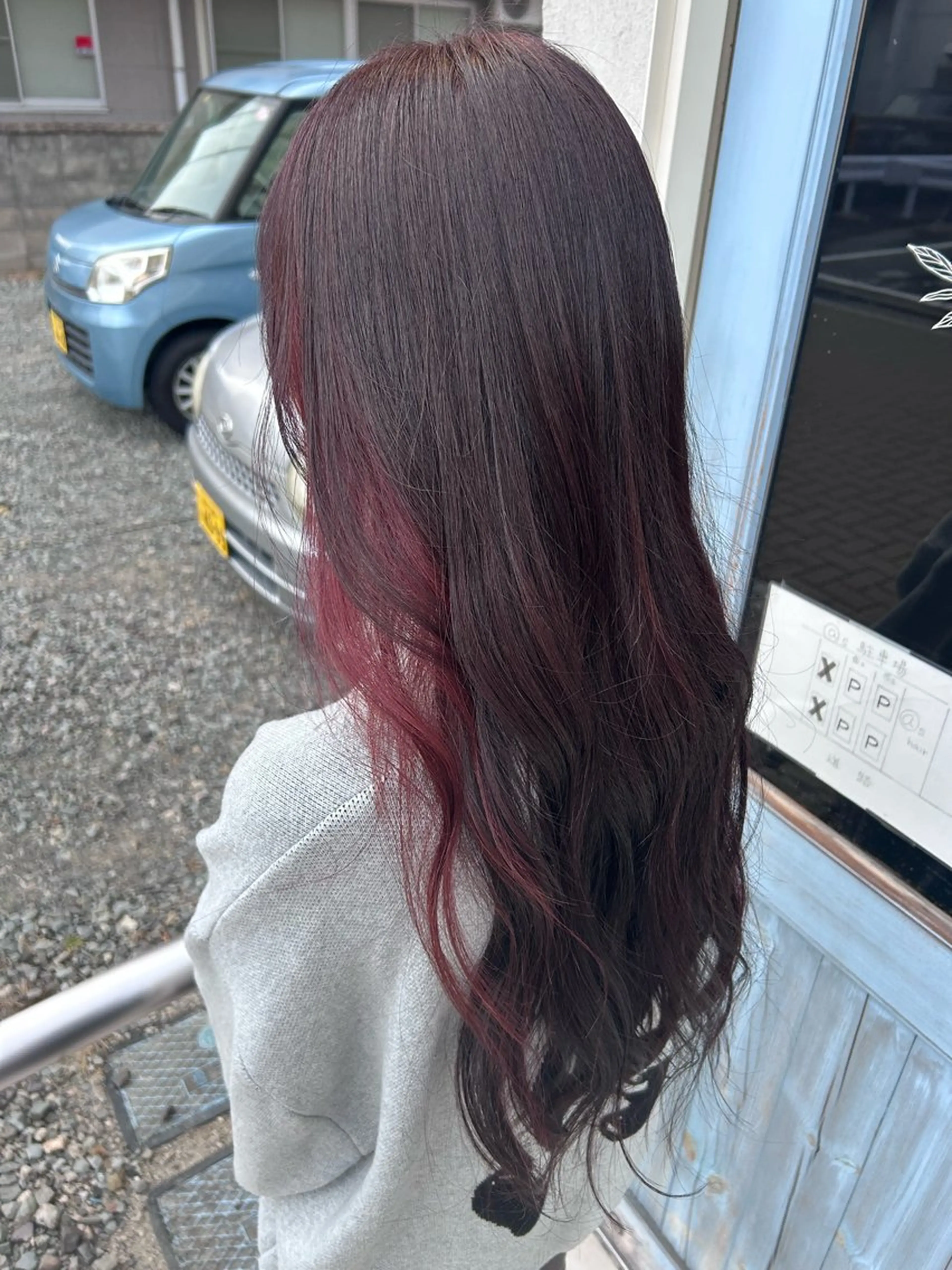 ロング カラー 海老名 理香子のヘアスタイル