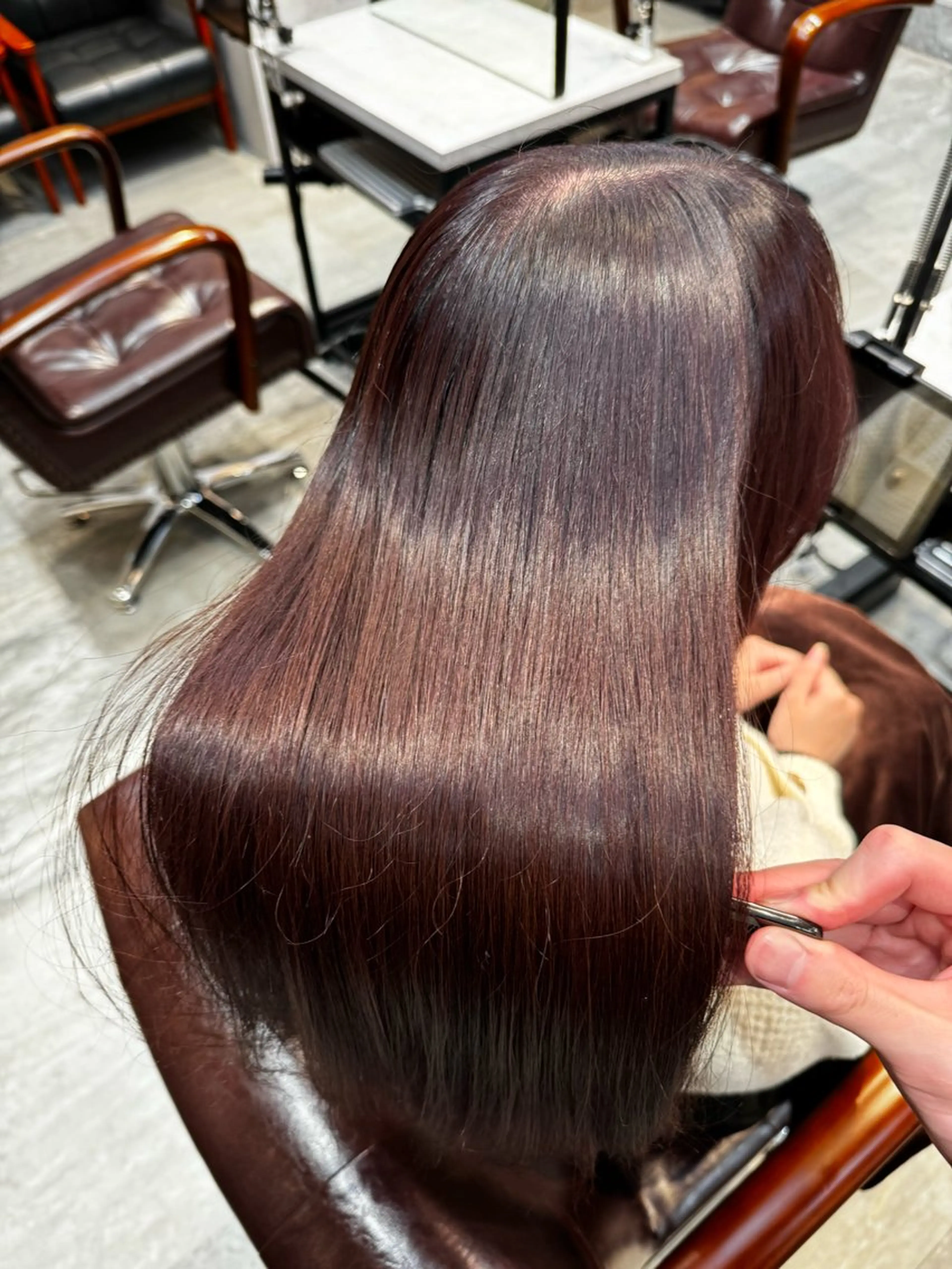 ロング カット 縮毛矯正 トリートメント 韓国レイヤー×ツヤ髪 /TAICHI🤍のヘアスタイル