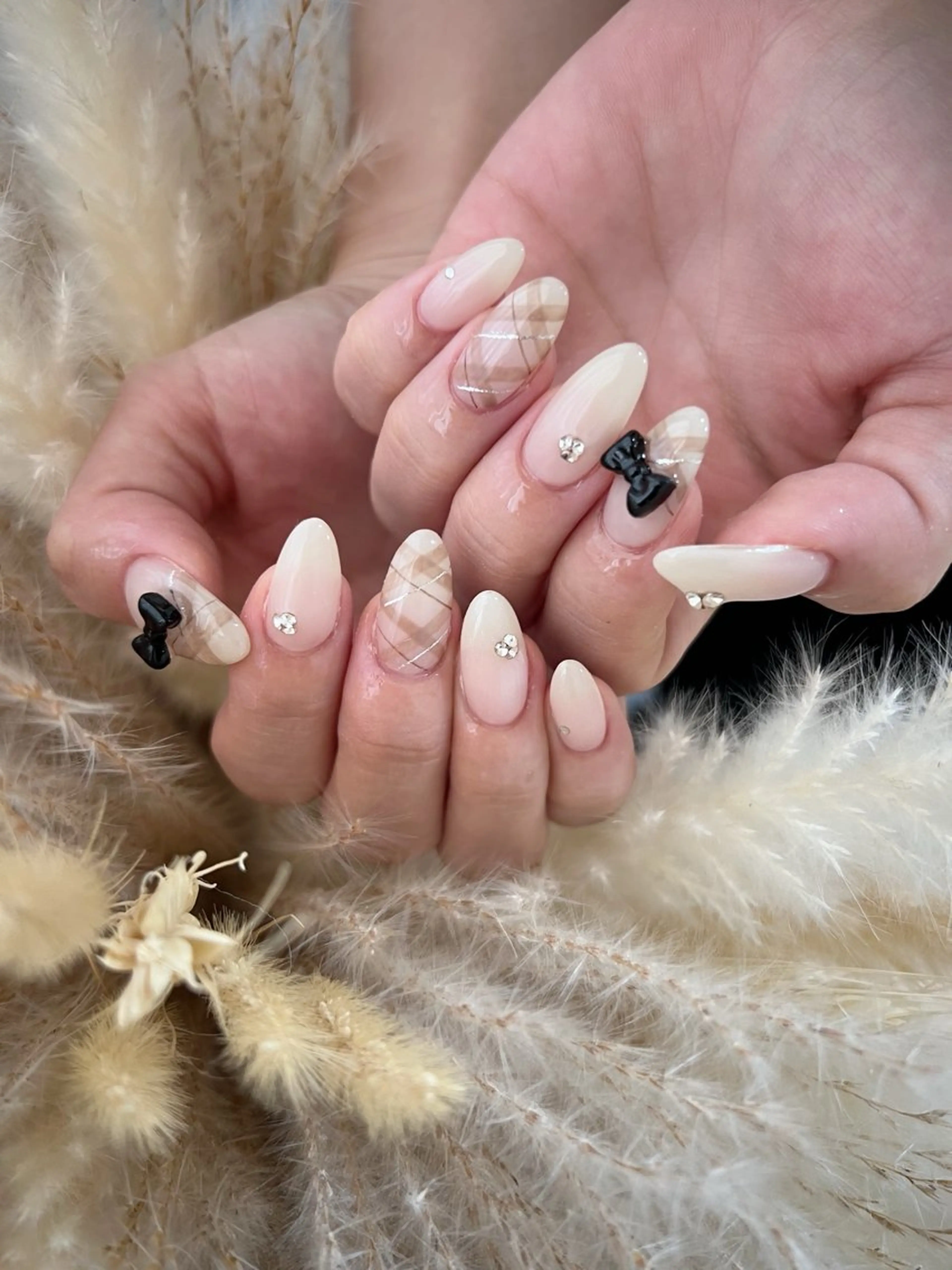 ネイル リボン ハンドネイル 川端 京香のネイルデザイン