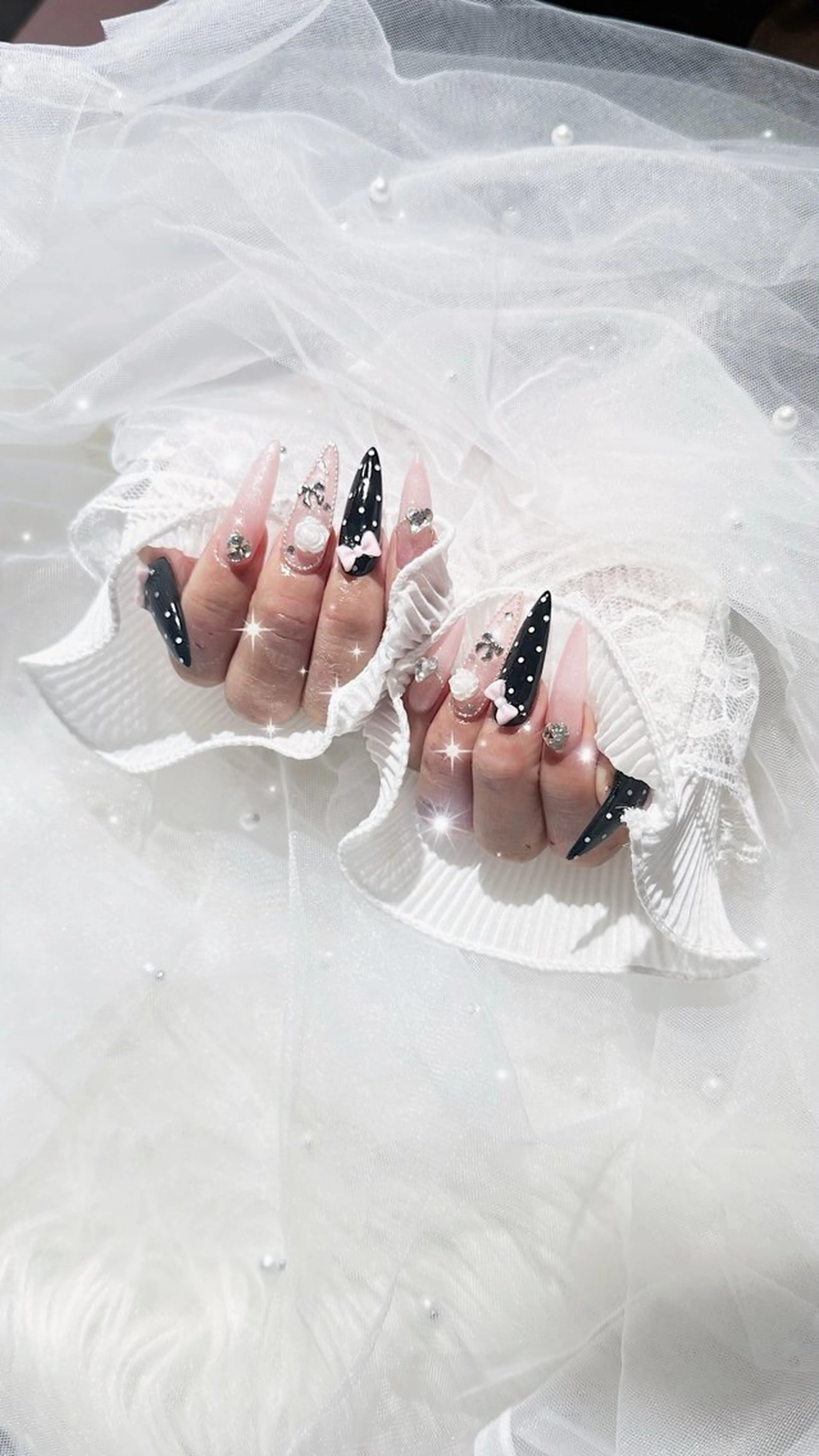 ロング ハンドネイル ハンドケア マシェリローズ所属・Macherie Roseのネイルデザイン