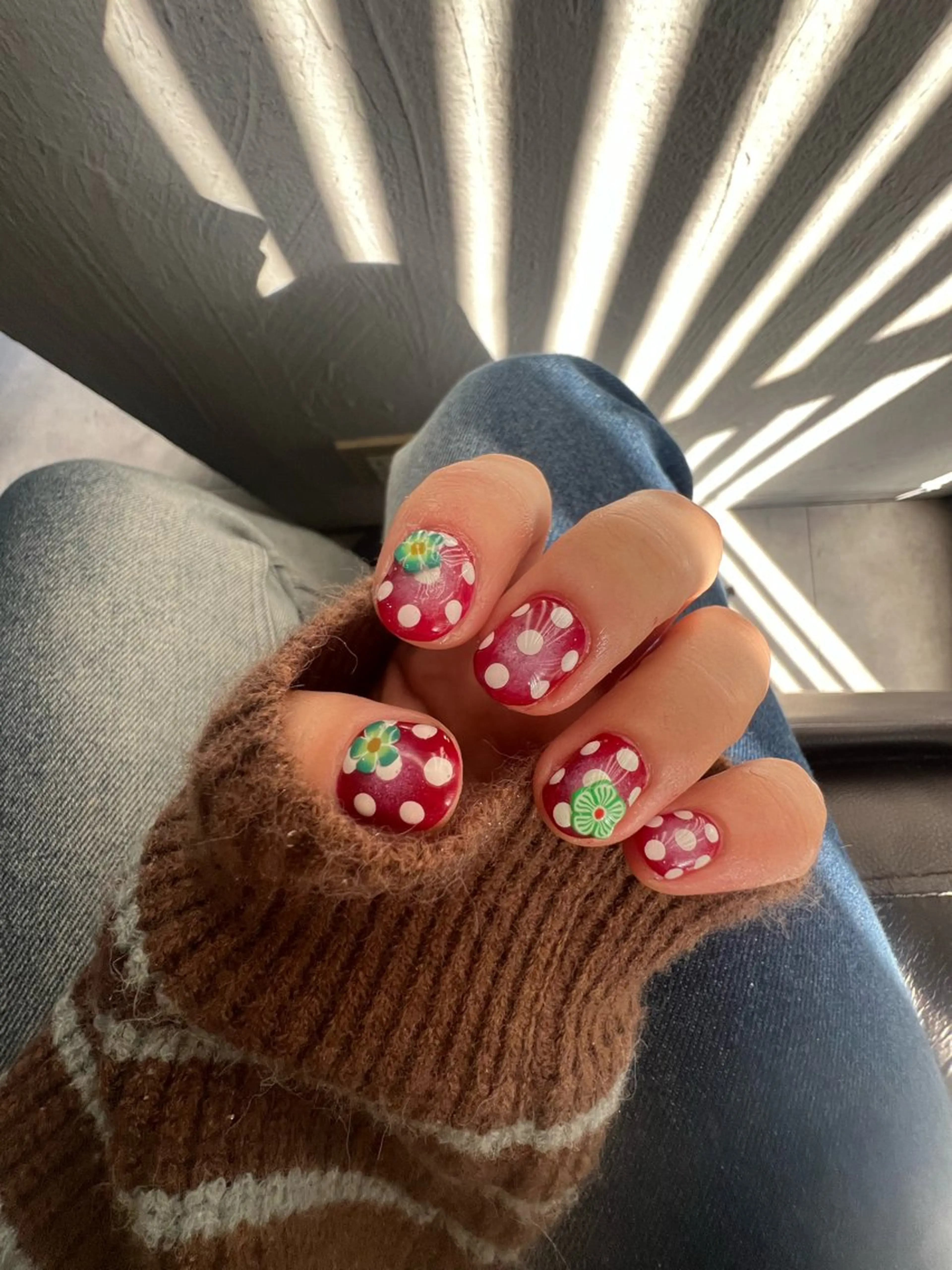 ネイル ハンドネイル フットネイル Hata nail 🎀個性派ニュアンスのネイルデザイン