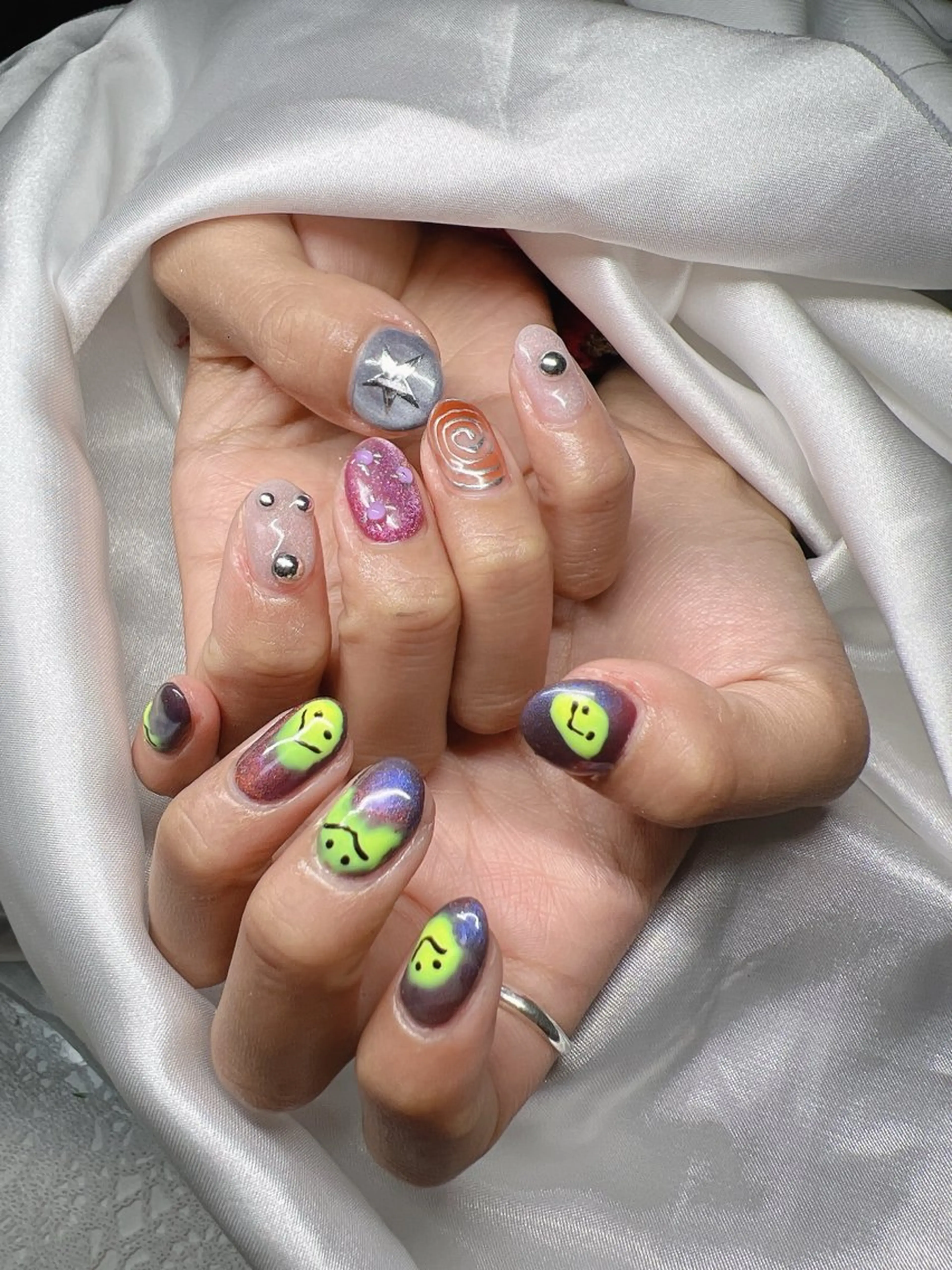 ネイル ハンドネイル Lee Nailsのネイルデザイン