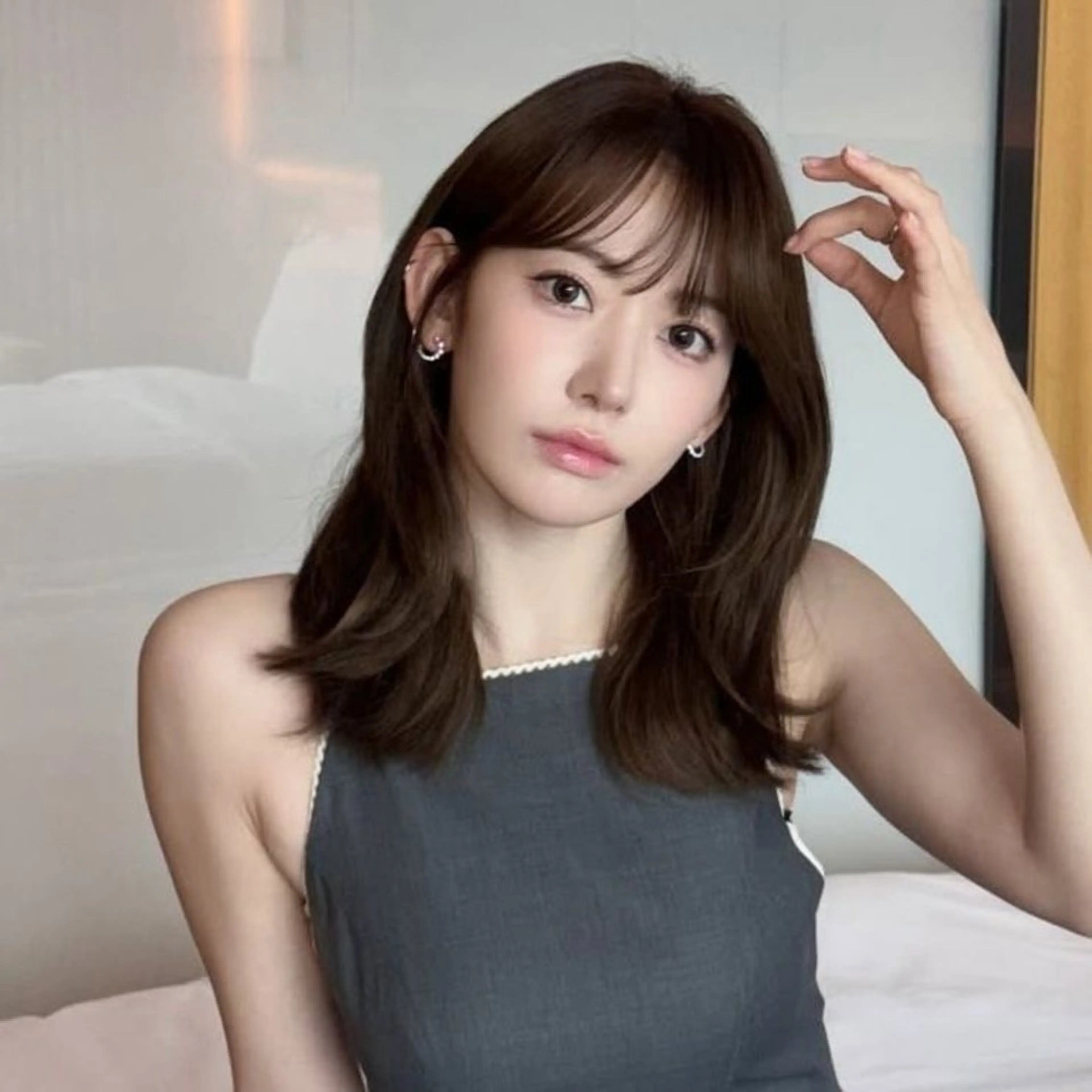 ミディアム レイヤーカット 小顔カット ショート、ボブ 顔周り、前髪✨のヘアスタイル