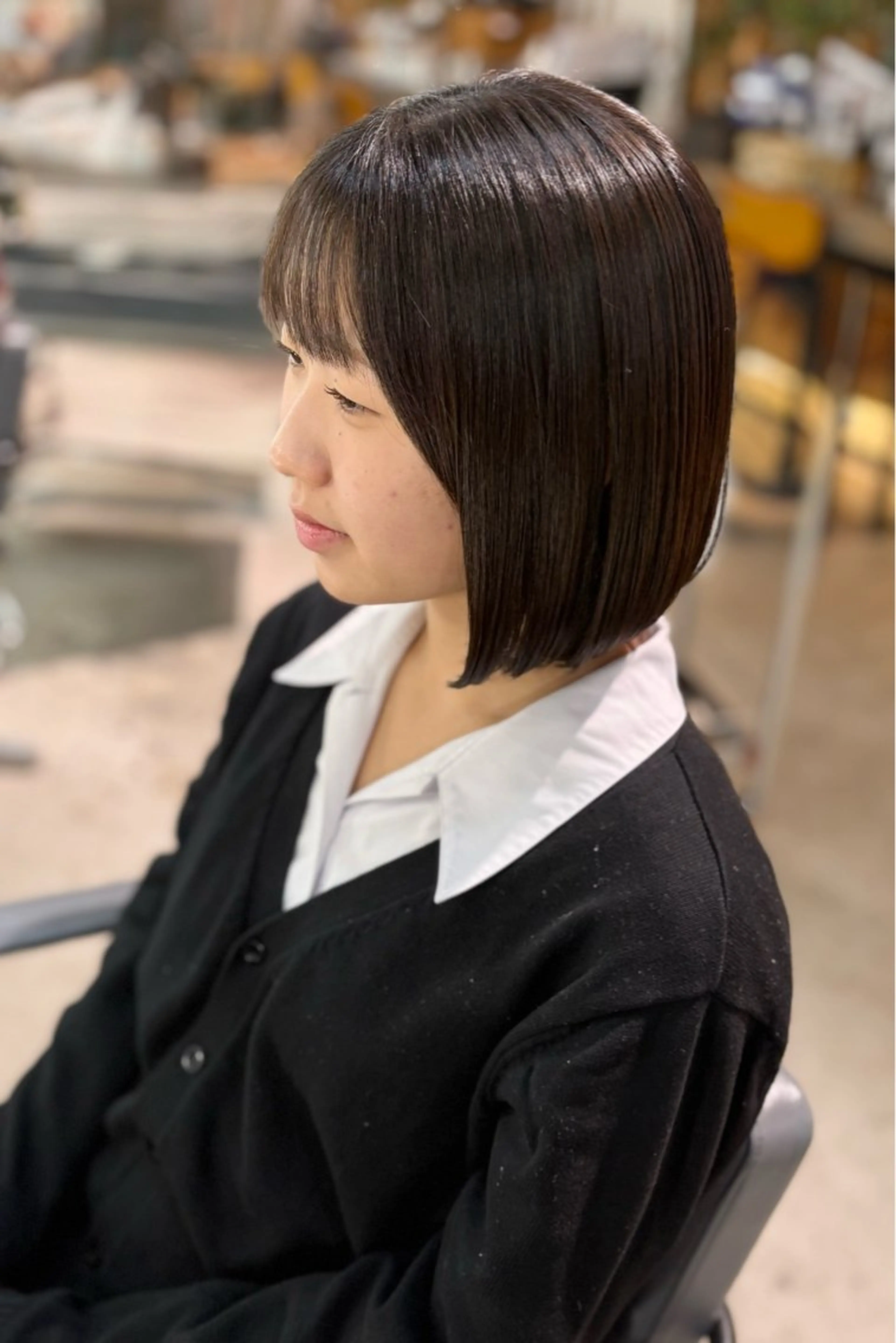 セミロング カット 菊地 紗矢のヘアスタイル