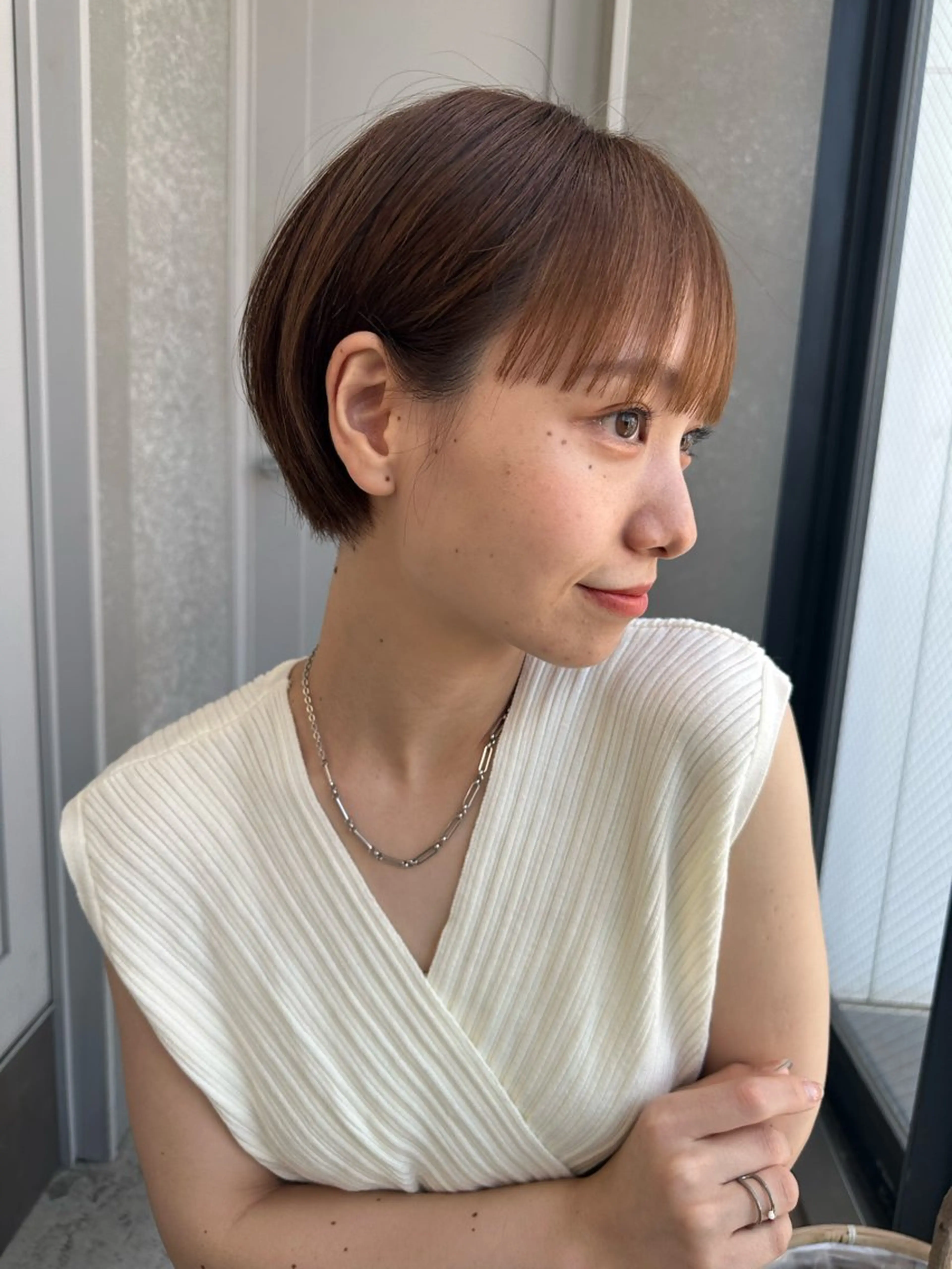 ショート カラー カット ヘアカラー かえ🩶韓国ボブ🎀 透明感カラー🥣のヘアスタイル