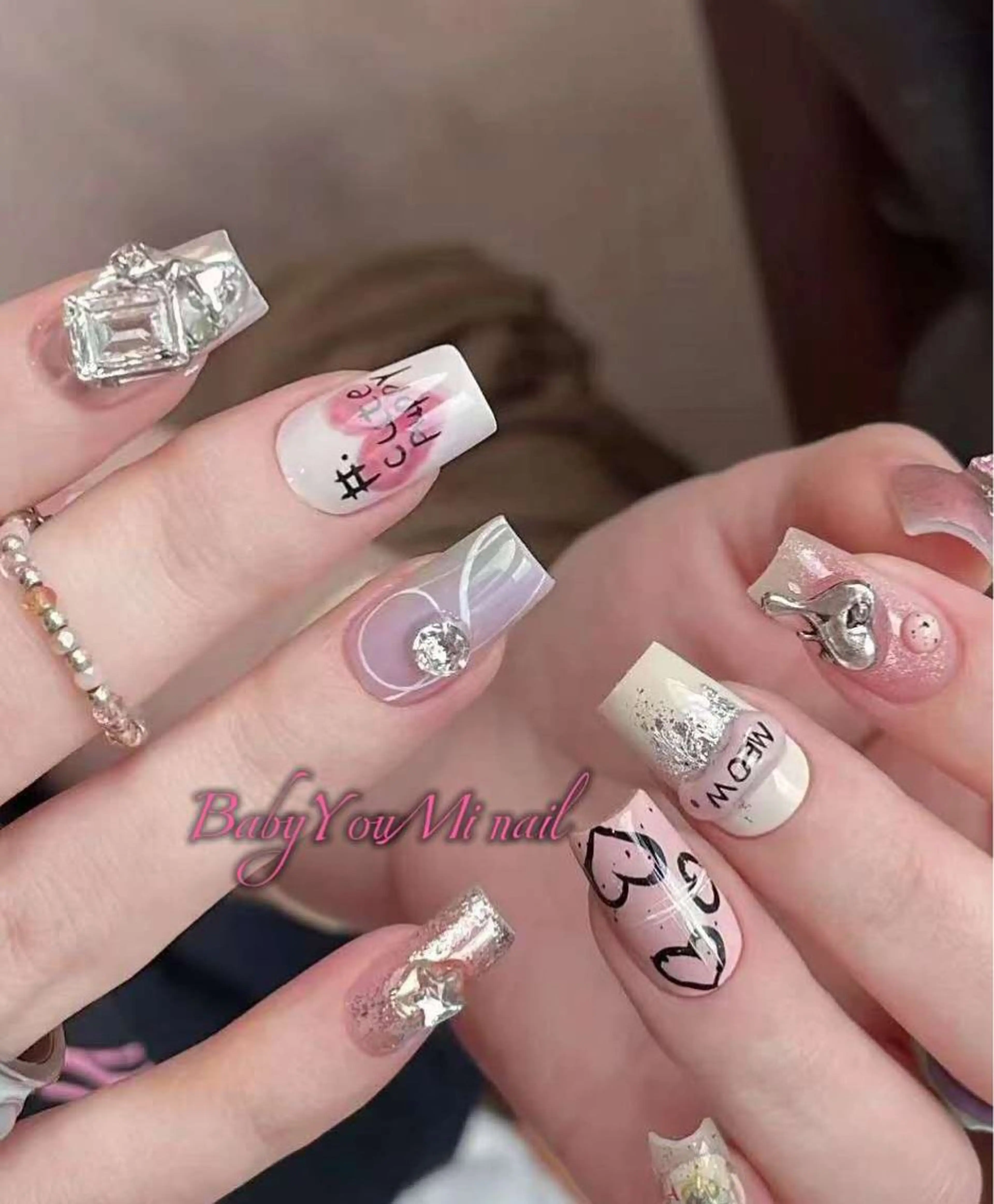 ネイル オーロラネイル フラワーネイル フットネイル フレンチネイル ジェルネイル ハンドネイル BabyYouMi ねねのネイルデザイン