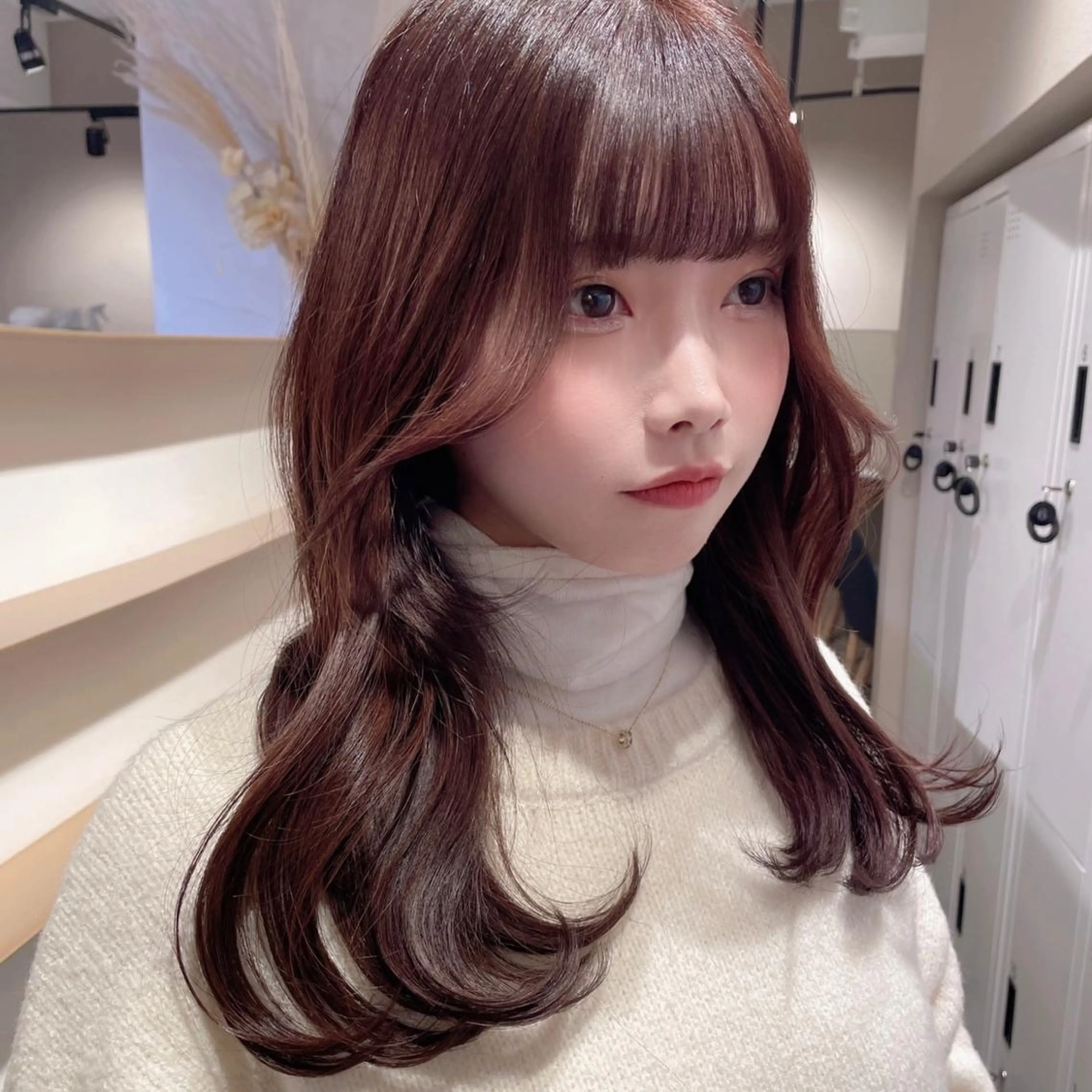 セミロング くびれヘア 石山 洸平のヘアスタイル