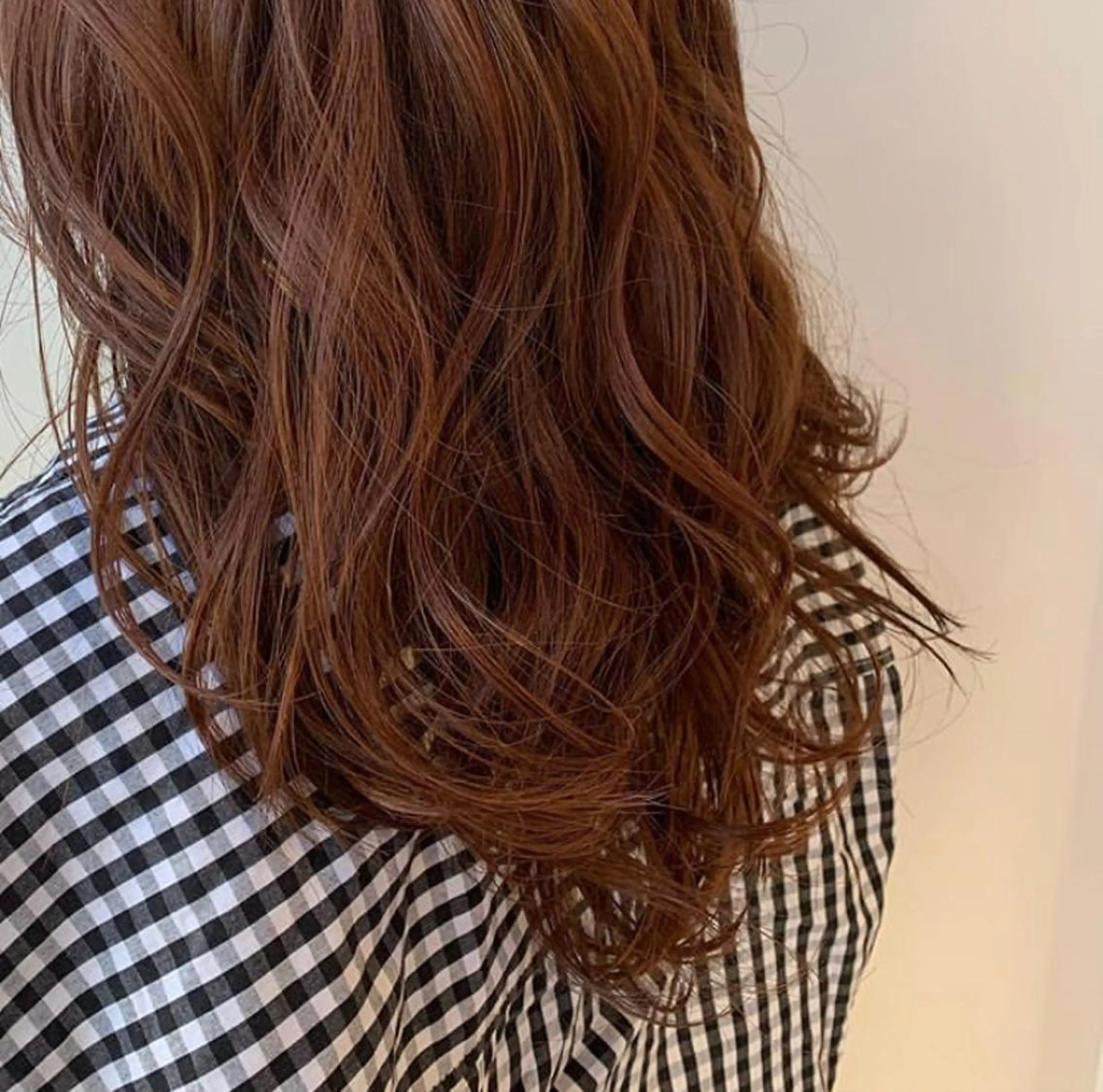 ロング カラー 小森 衣純のヘアスタイル