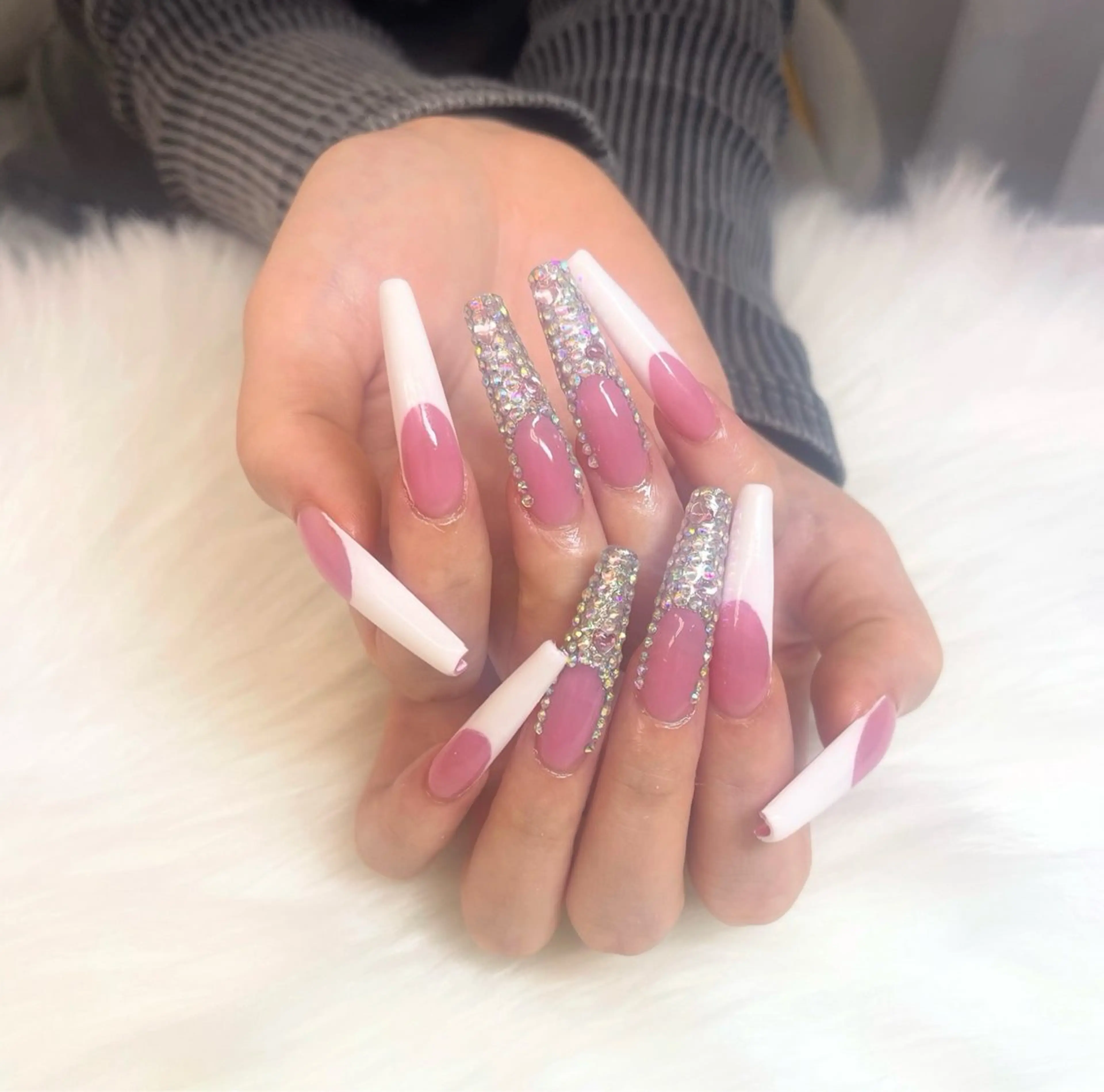 ネイル T-Rich所属・高野 沙玖良のネイルデザイン