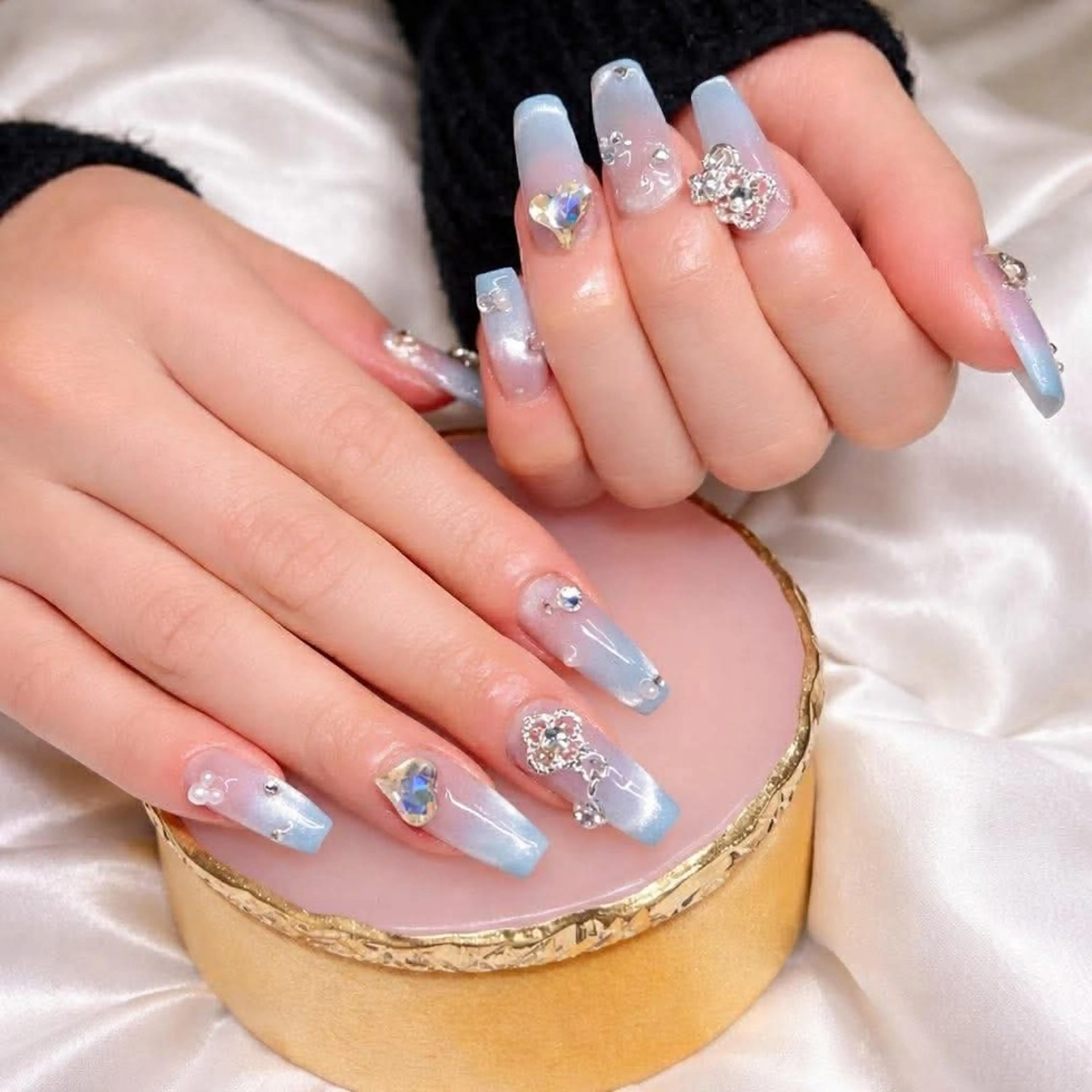 ネイル ハンドネイル ZEN Beauty nail spa massage所属・ゆり ちゃんのネイルデザイン