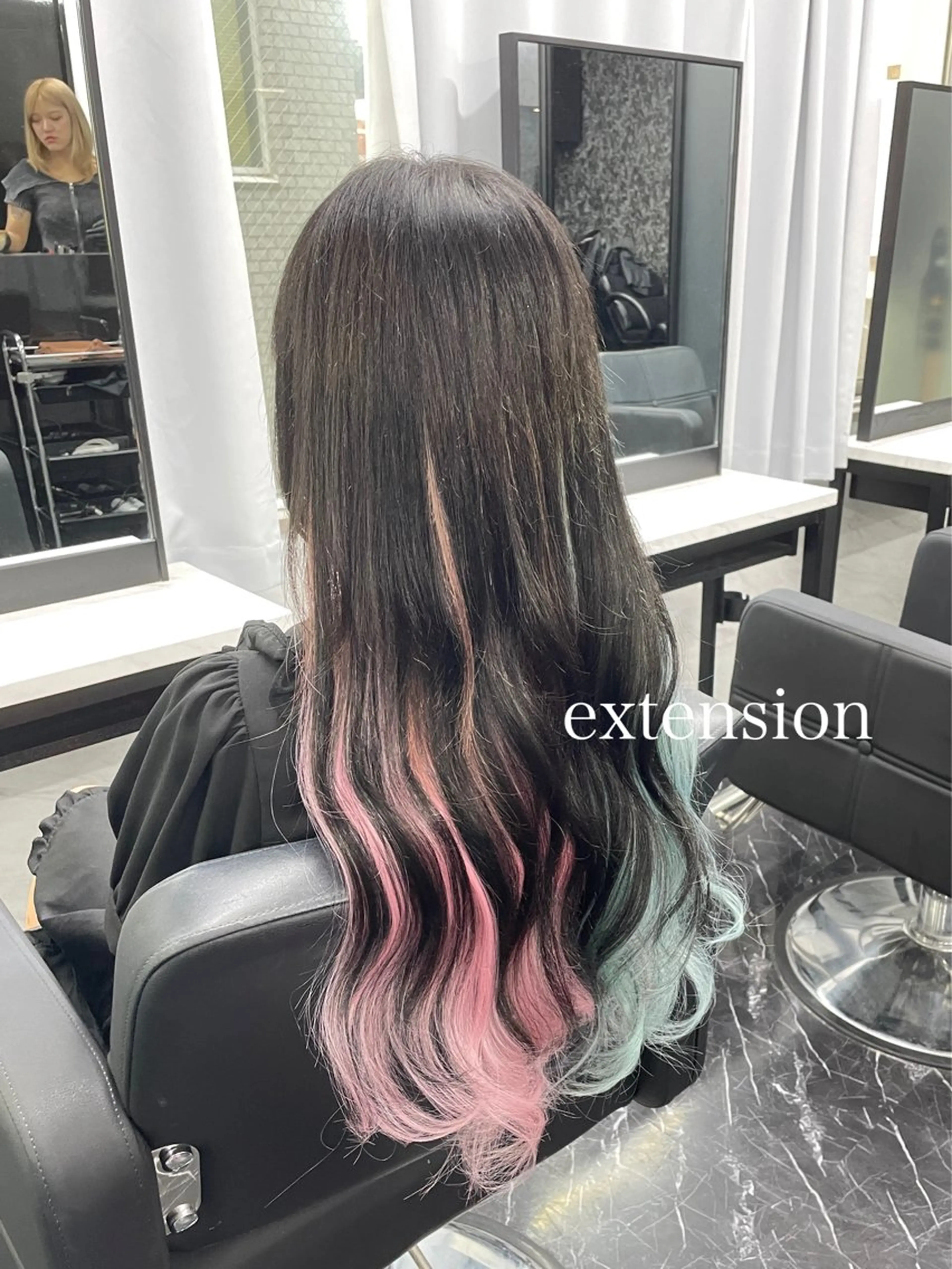 ロング カラー ヘアカラー エクステ エクステ🩵ブリーチ 韓国ヘア🩵KAEのヘアスタイル